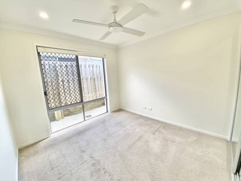 11 McBride Circuit, THORNLANDS