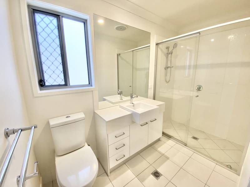 11 McBride Circuit, THORNLANDS