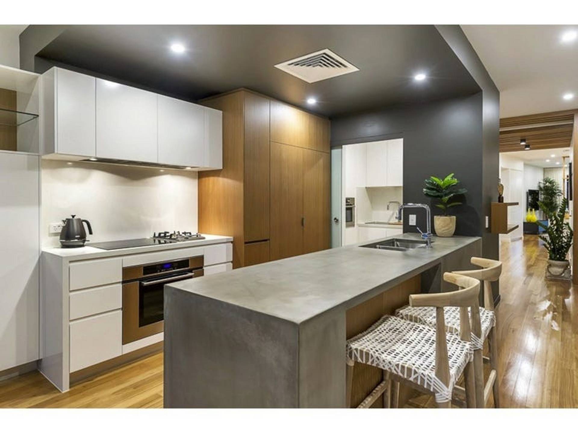 19/56 Bellevue Tce, ST LUCIA