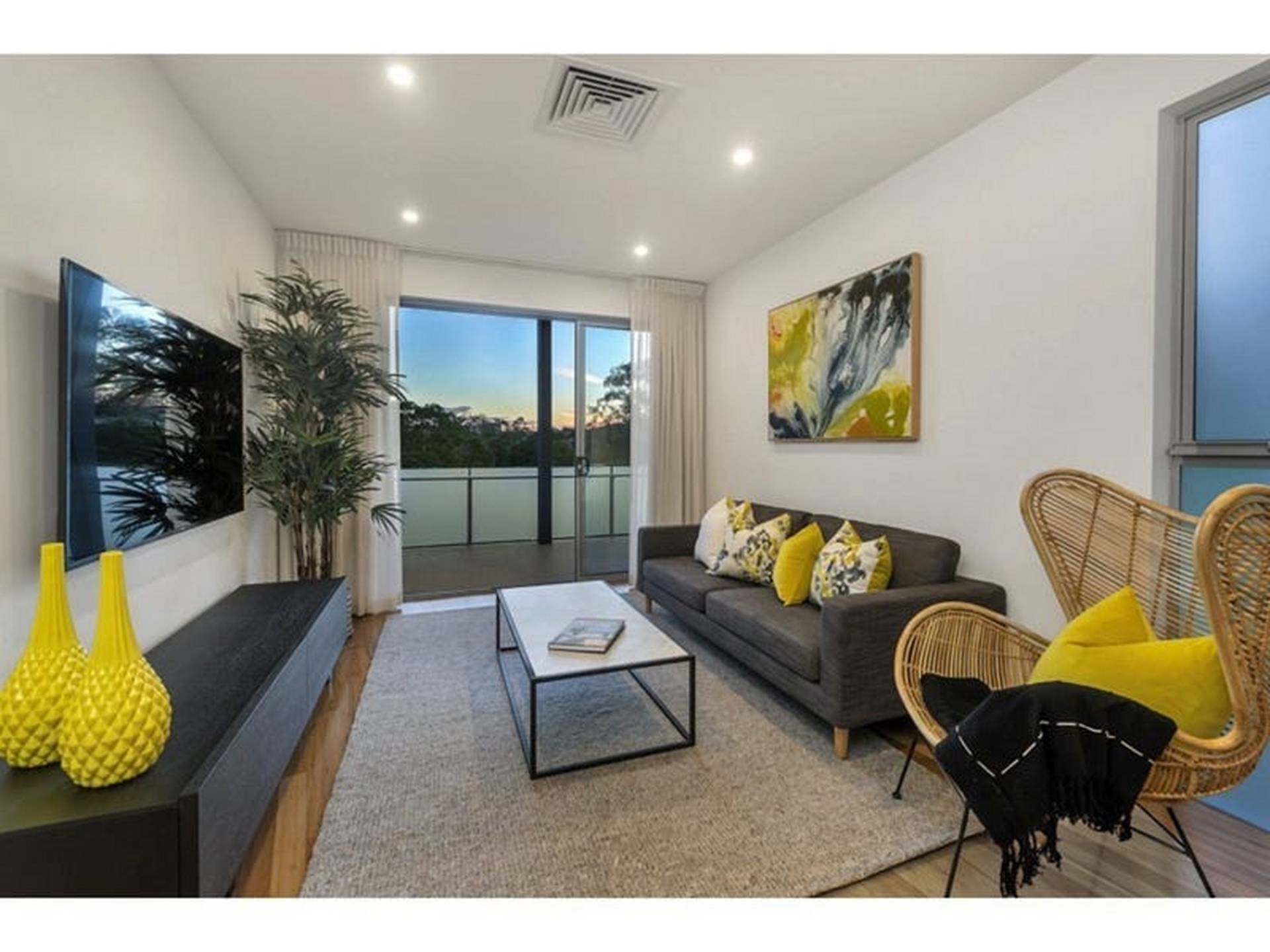 19/56 Bellevue Tce, ST LUCIA
