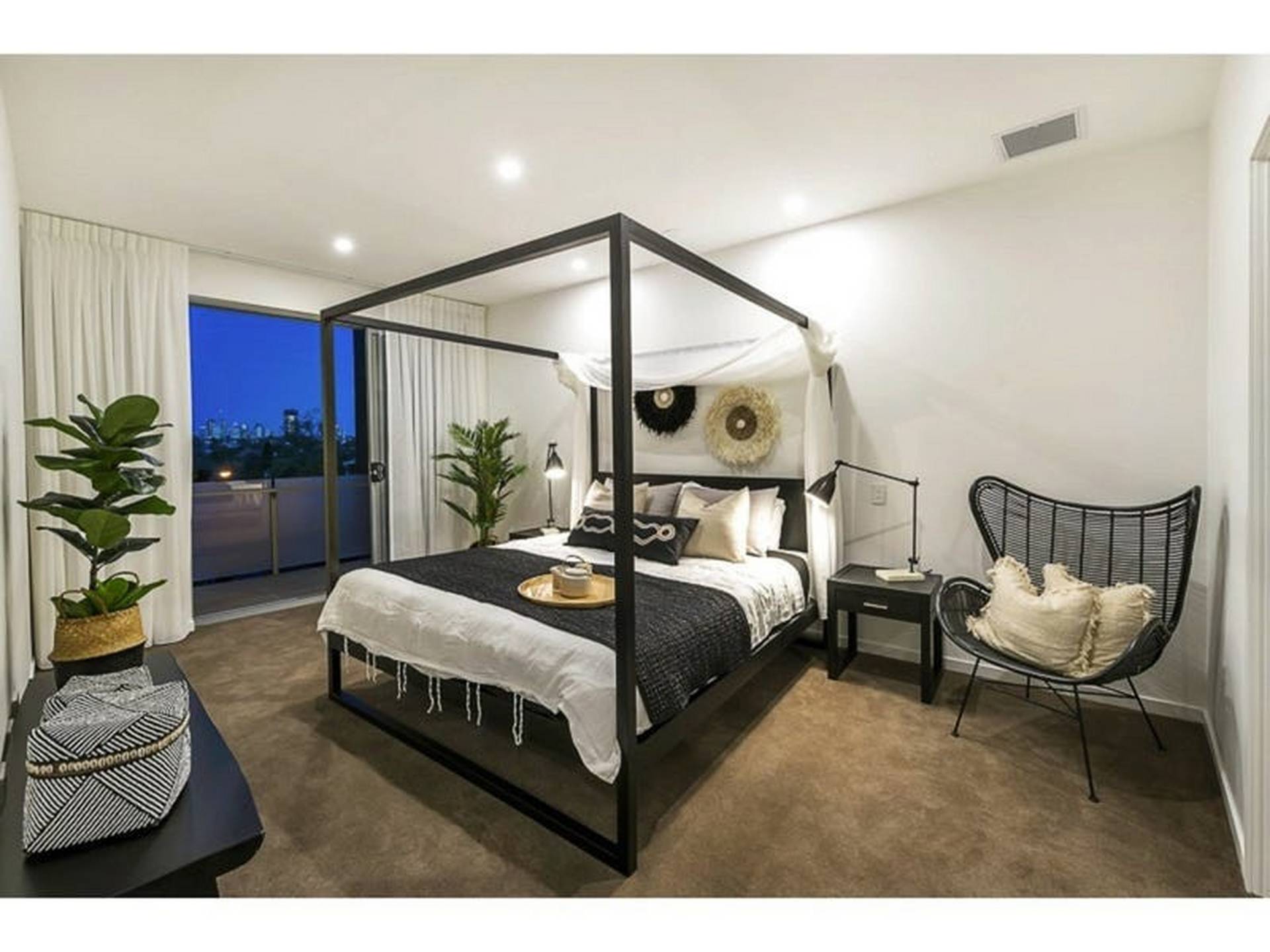 19/56 Bellevue Tce, ST LUCIA