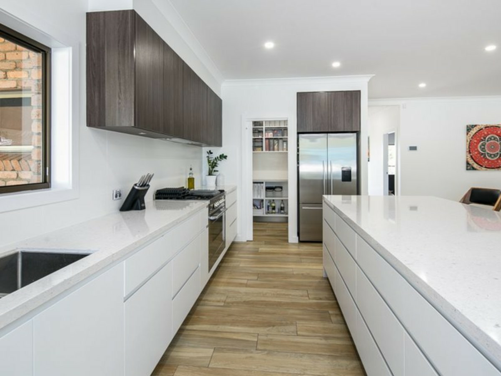 8 Caston Court, BIRKDALE