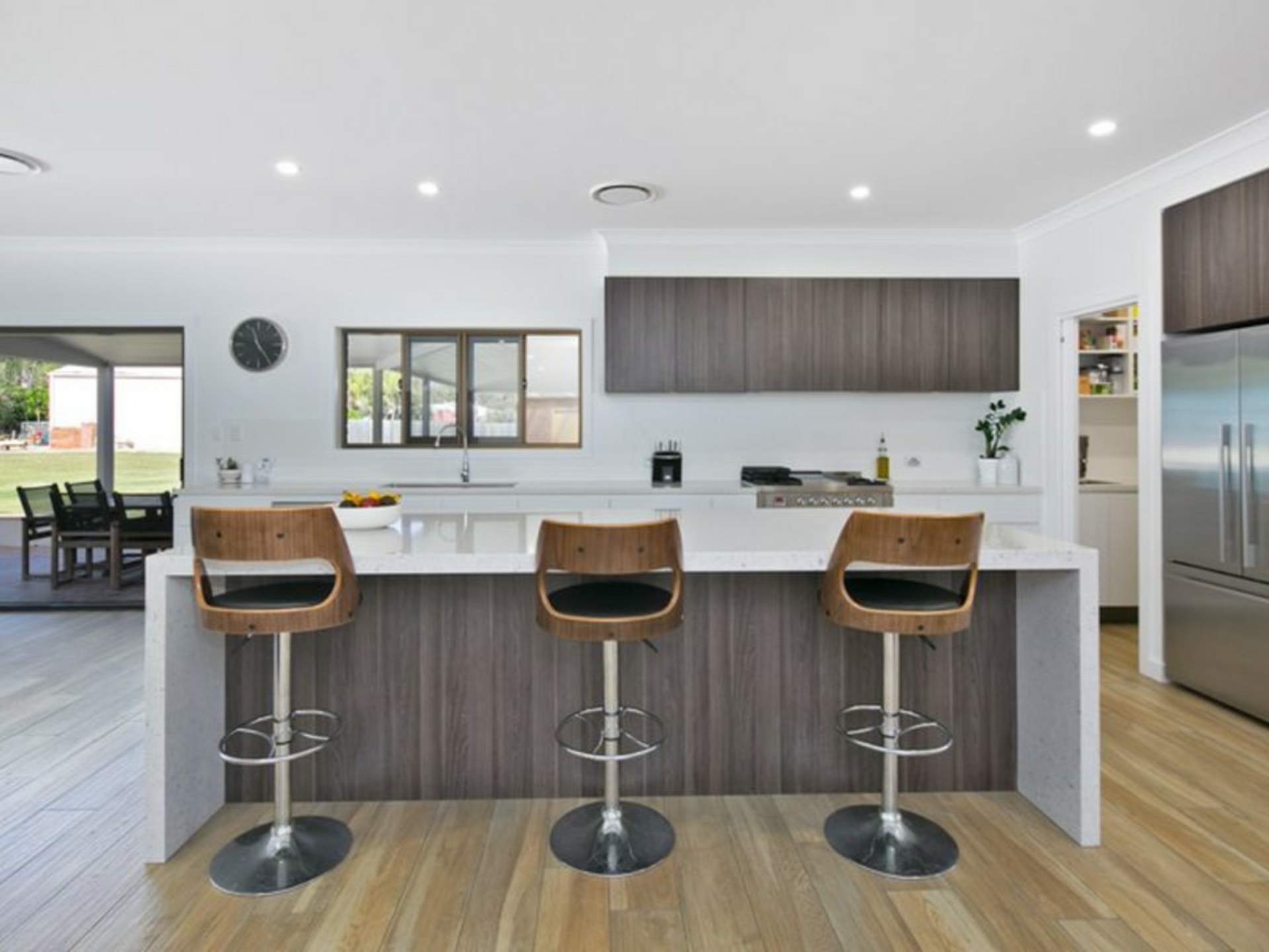 8 Caston Court, BIRKDALE