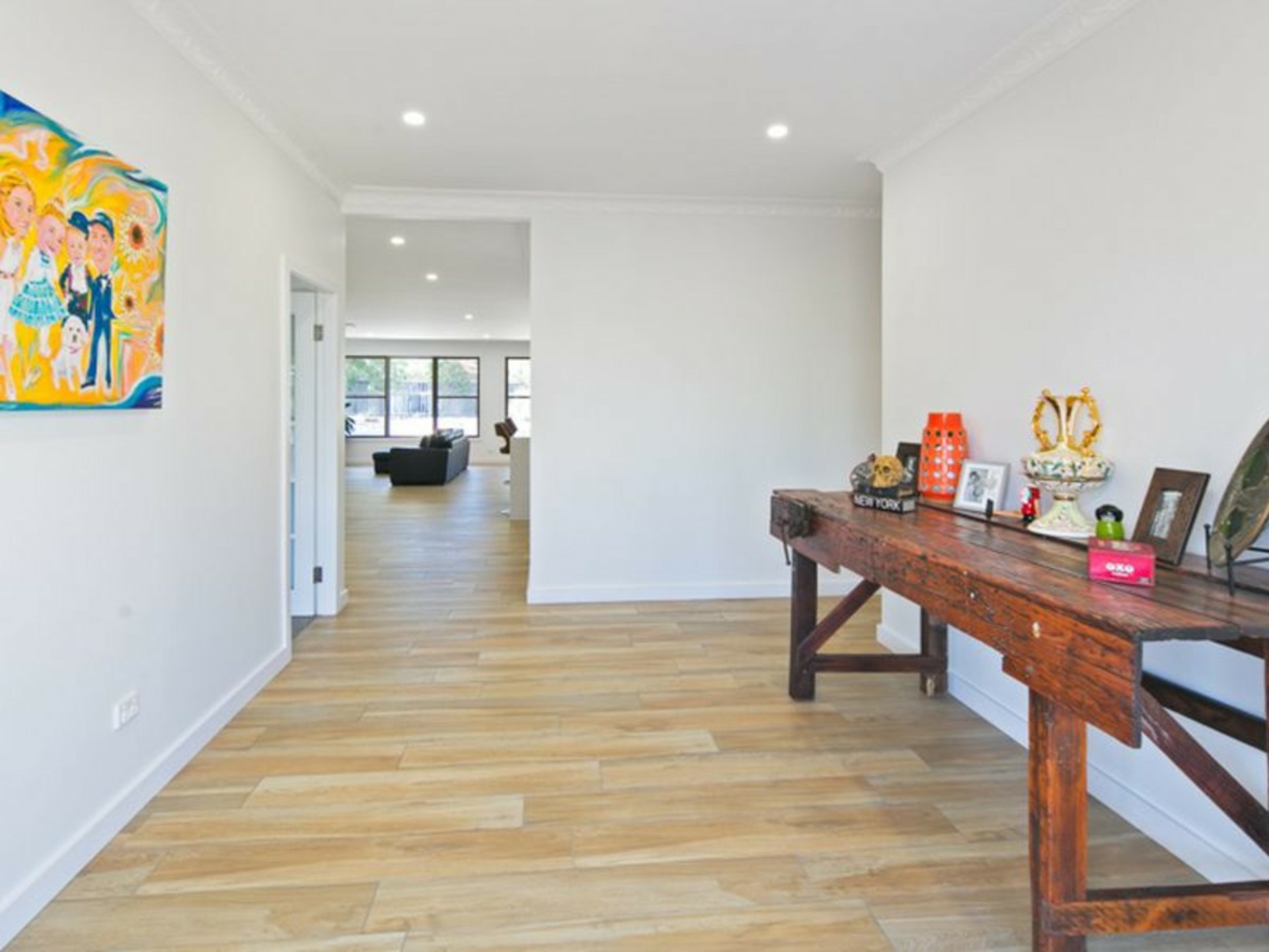 8 Caston Court, BIRKDALE
