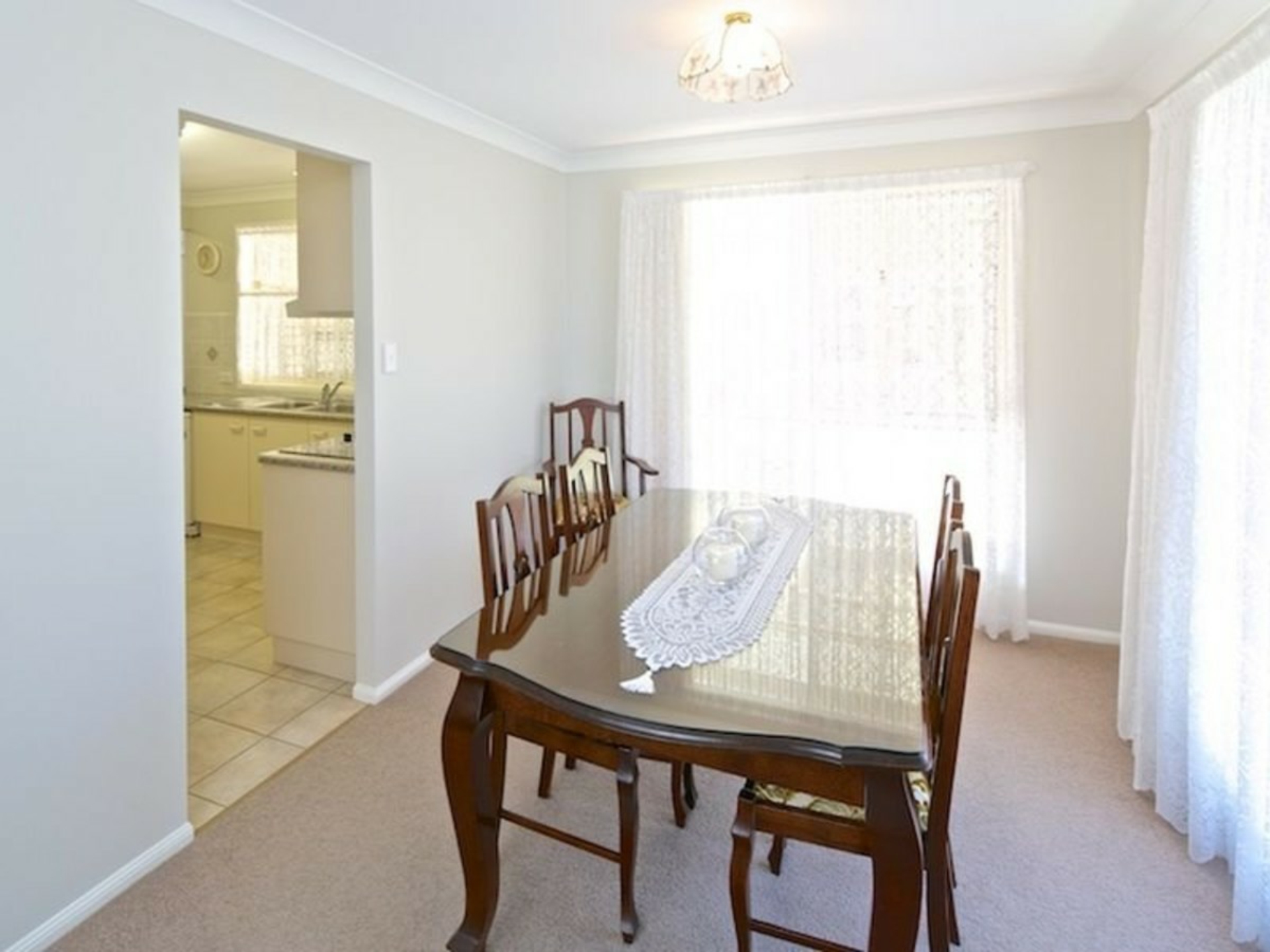 9-10 Leicester Street, BIRKDALE