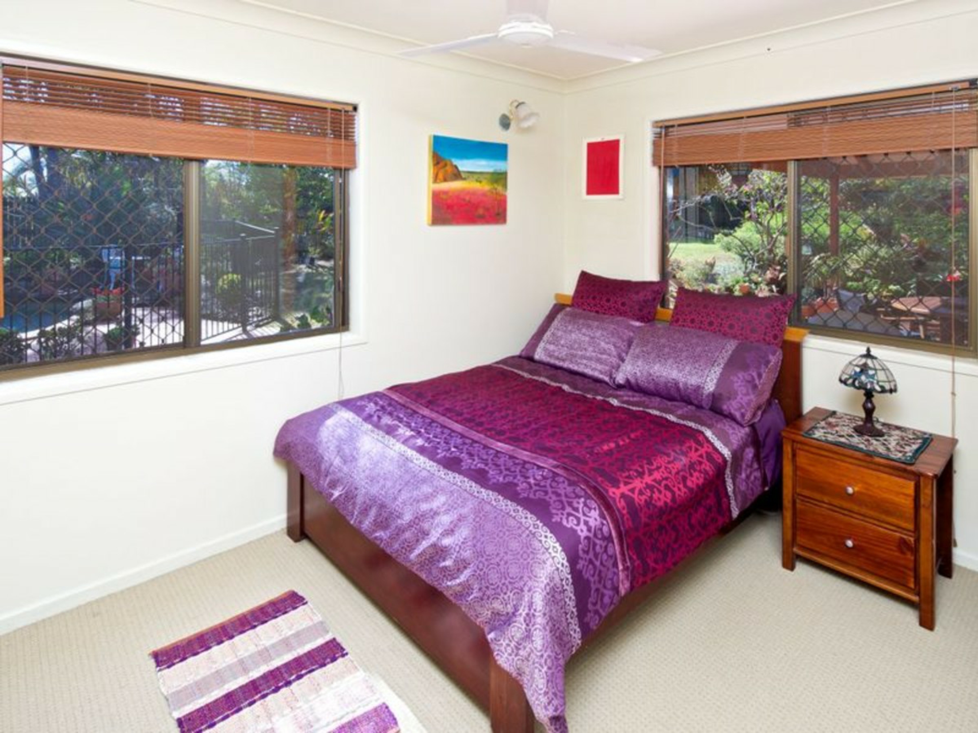 4 Stratford Court, BIRKDALE