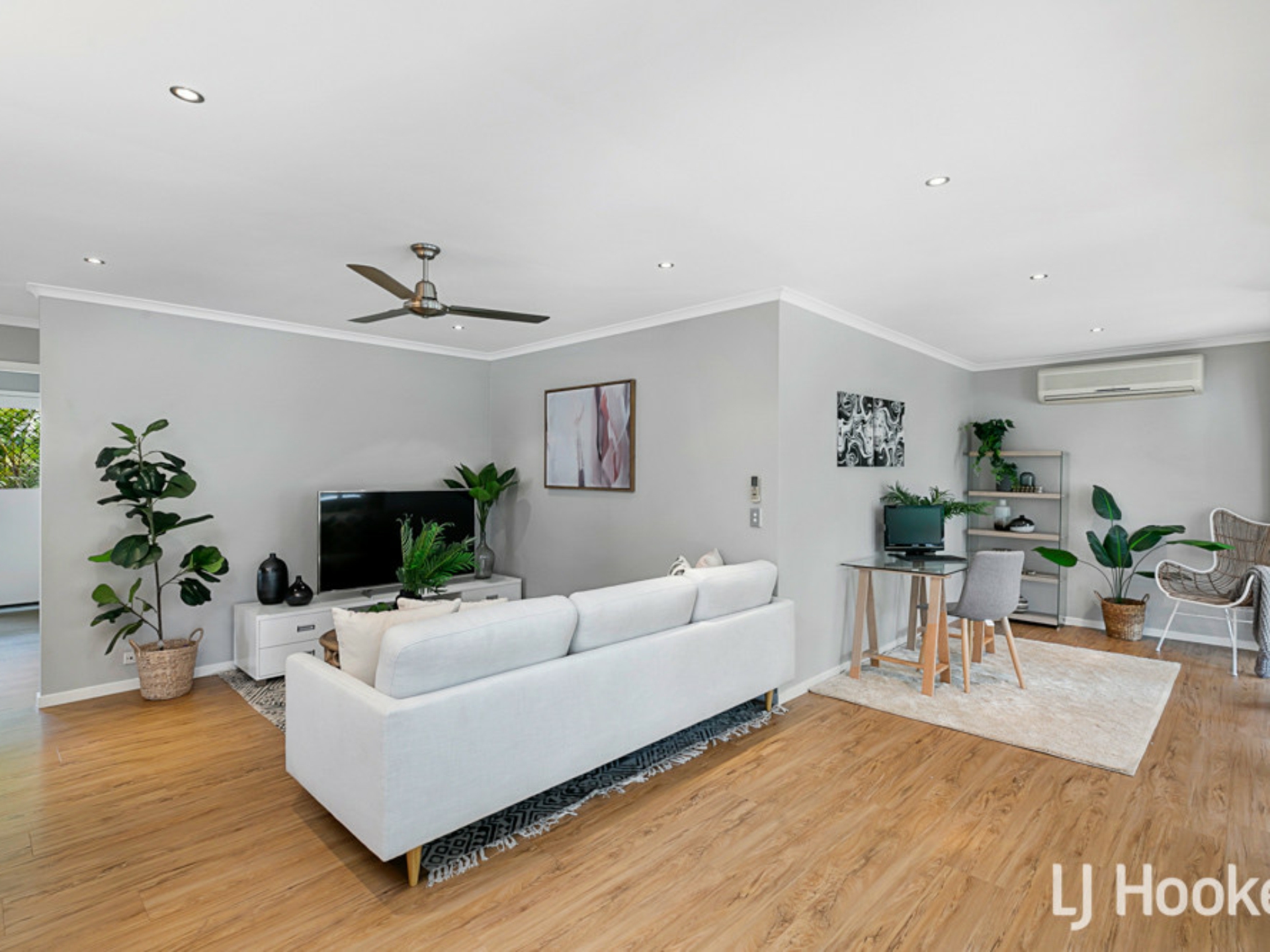 5 Finnegan Court, BIRKDALE