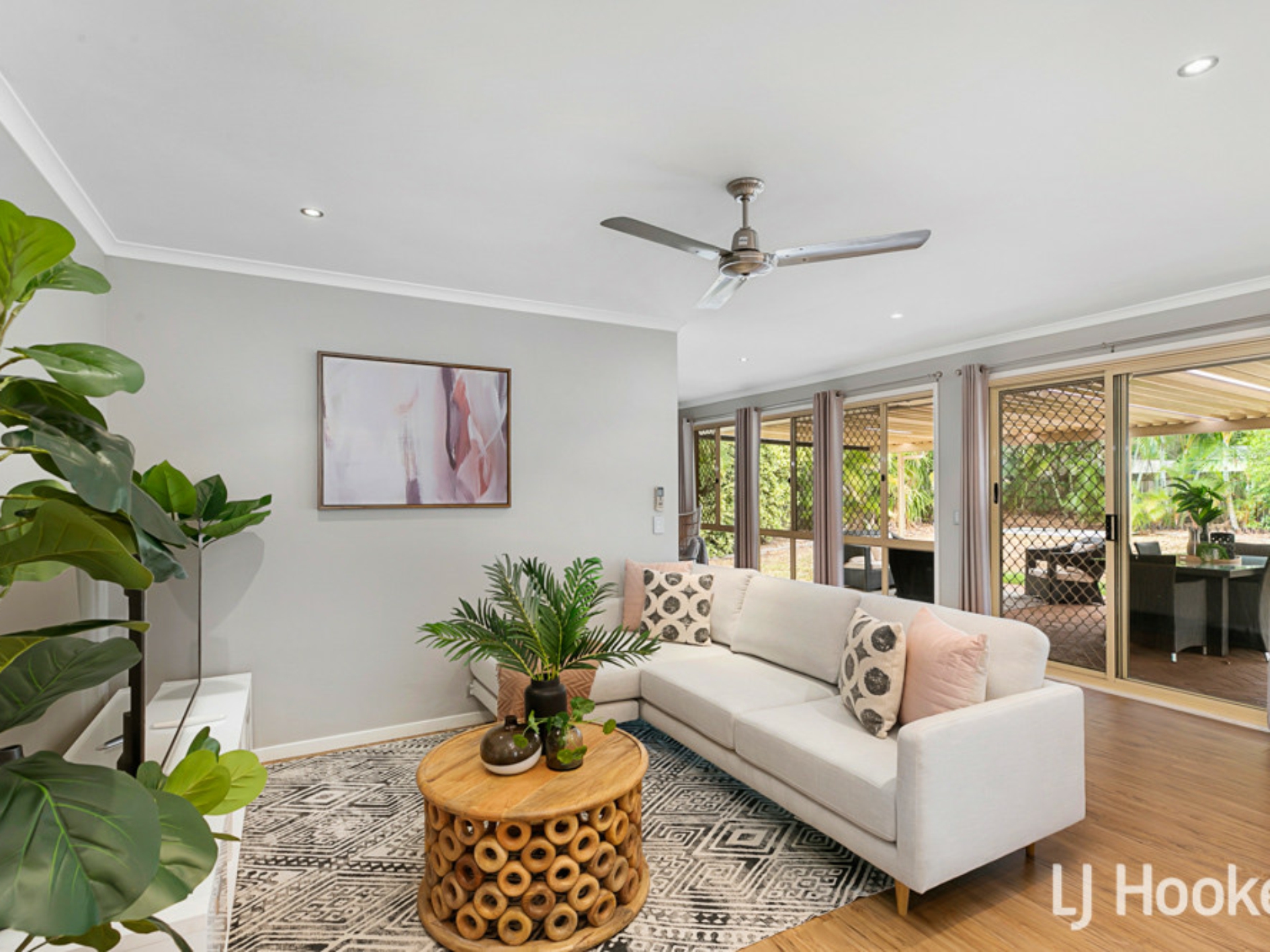 5 Finnegan Court, BIRKDALE