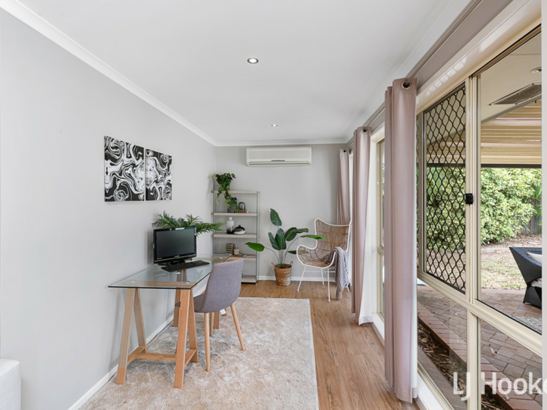 5 Finnegan Court, BIRKDALE