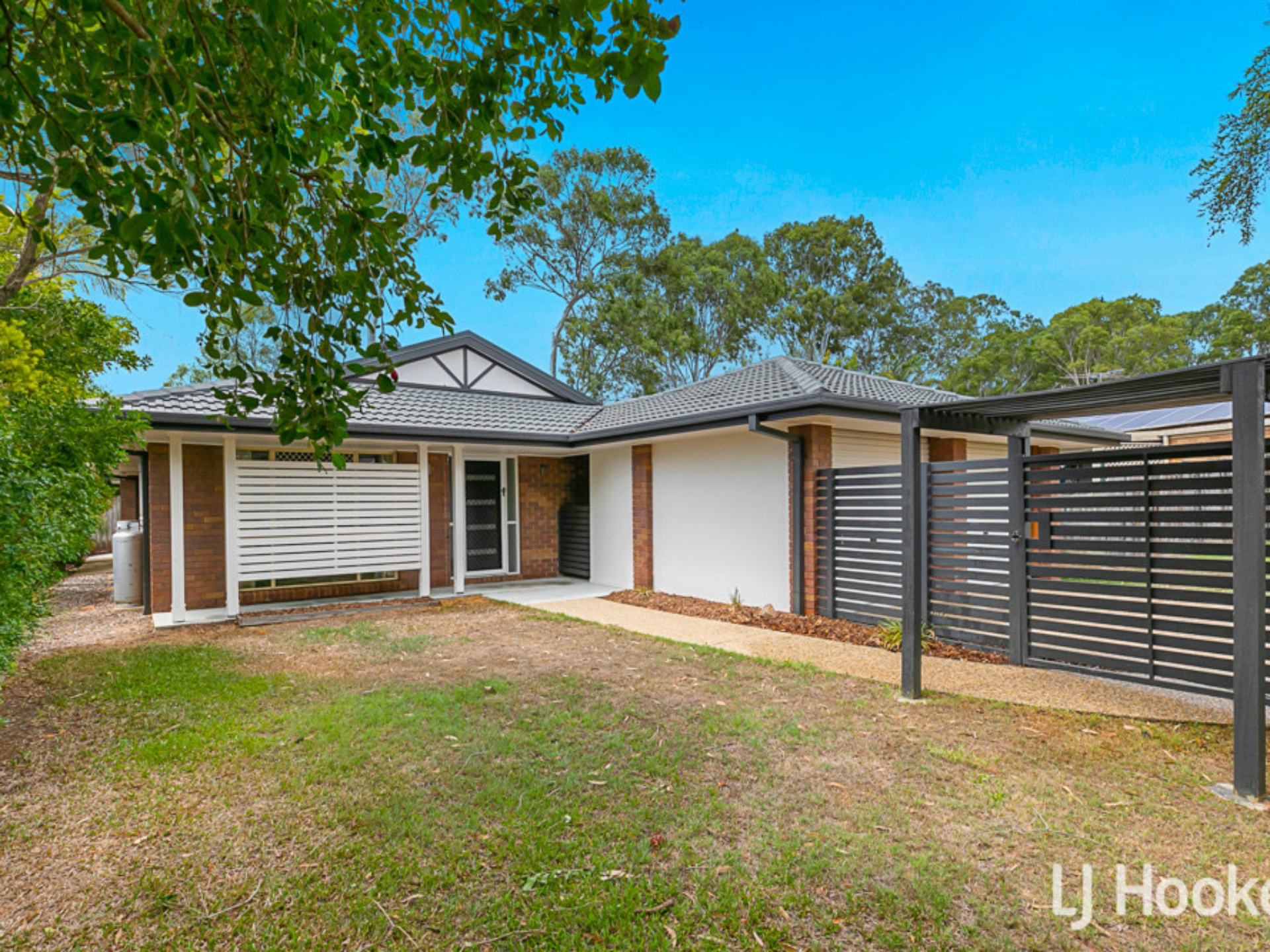 5 Finnegan Court, BIRKDALE