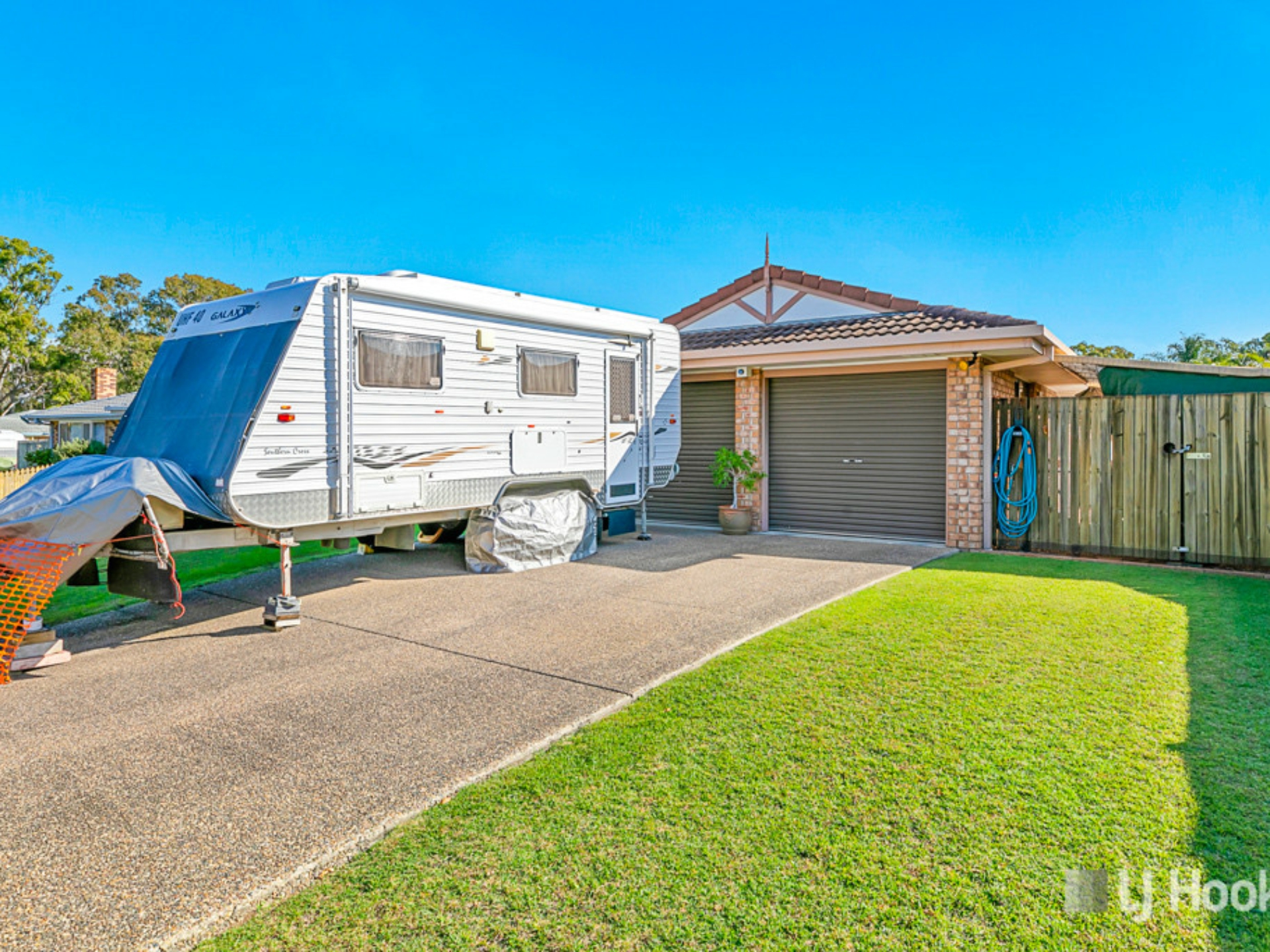 14 Glenwood Court, BIRKDALE