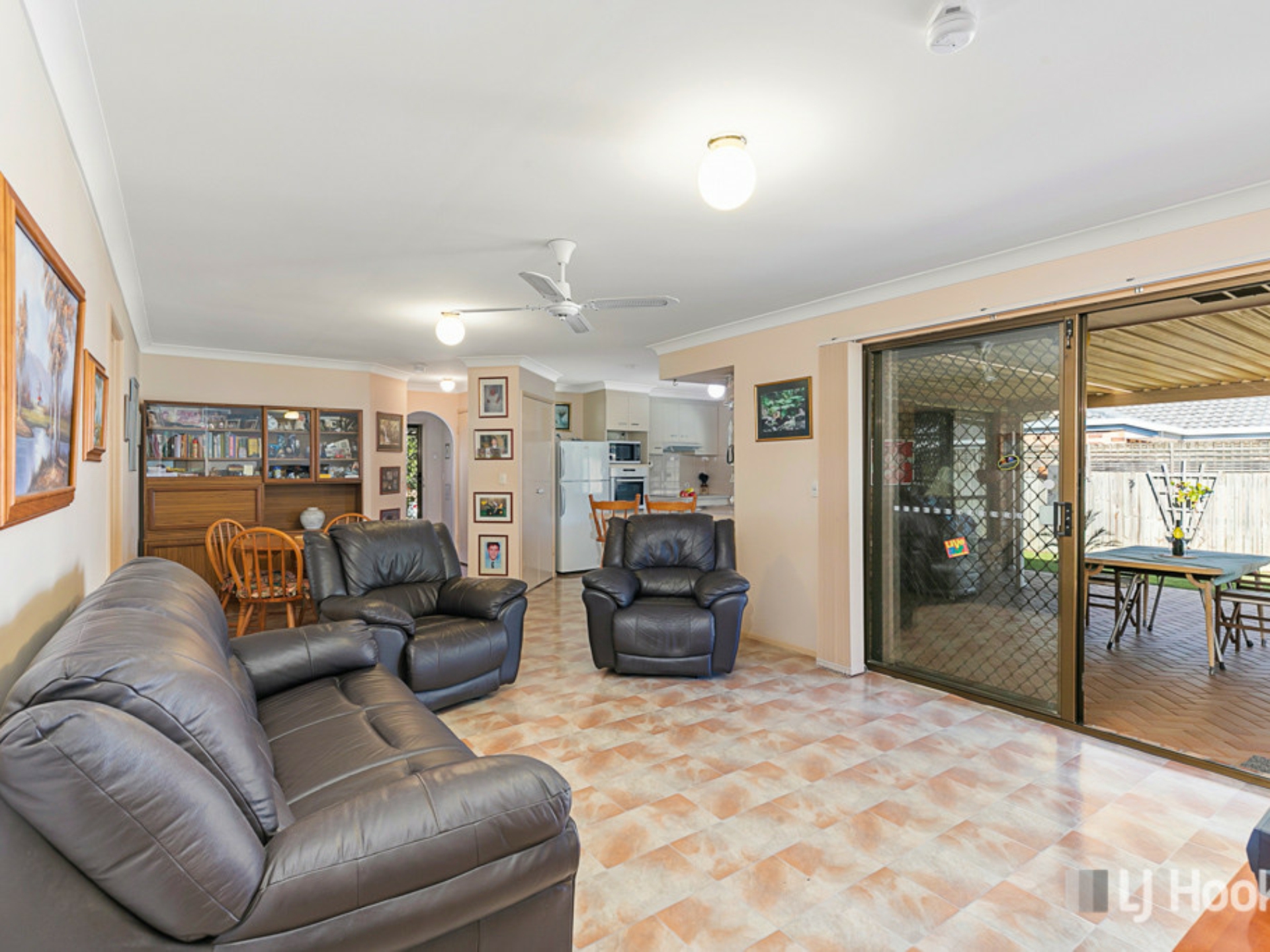14 Glenwood Court, BIRKDALE
