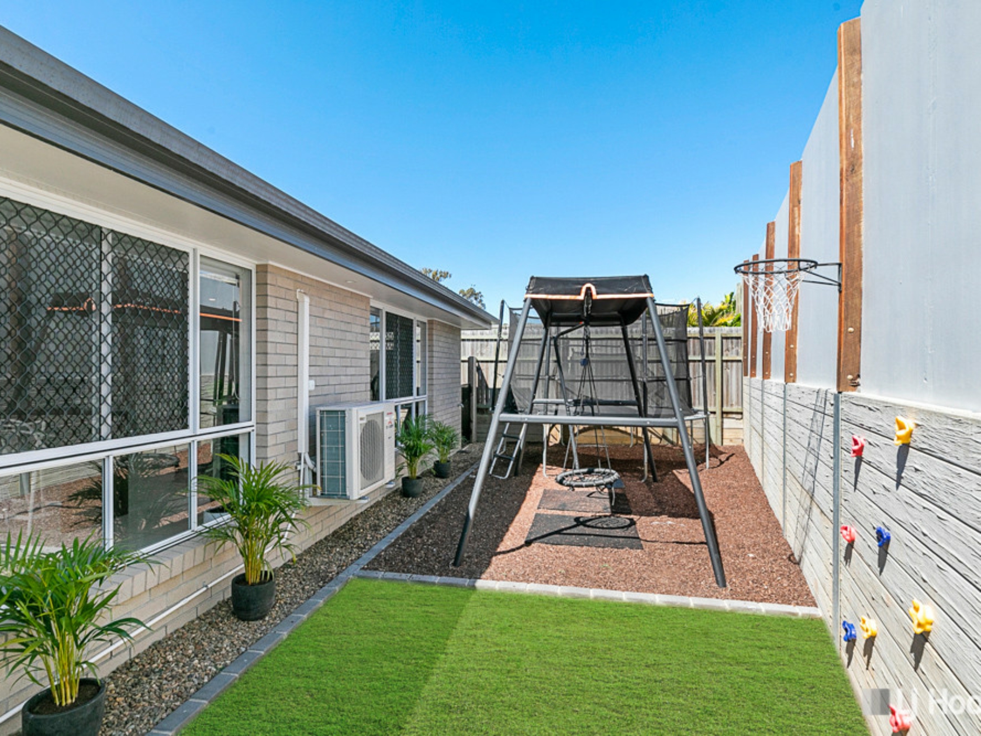 30 Vedson Street, BIRKDALE