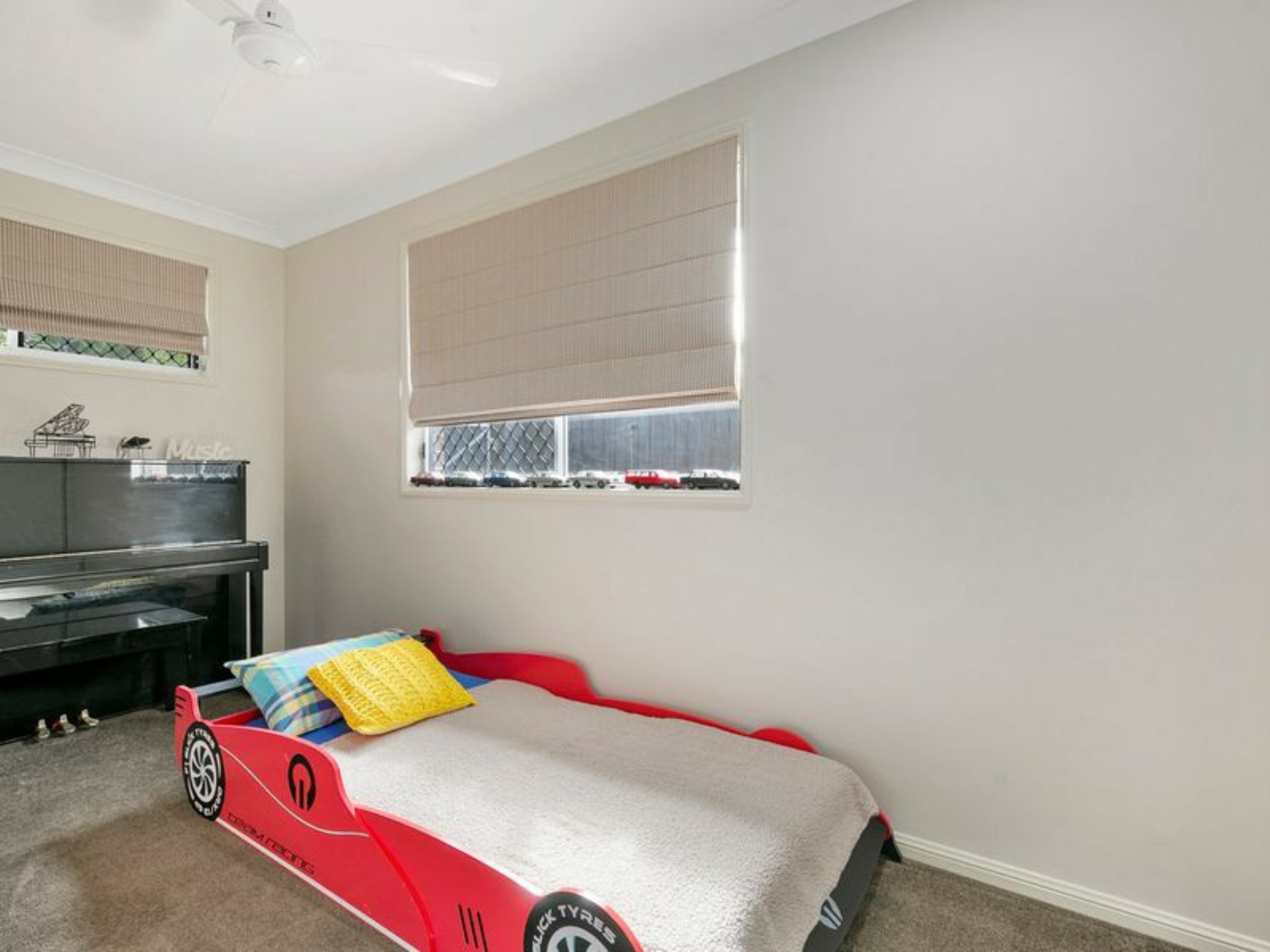 25 Brindabella Circuit, THORNLANDS