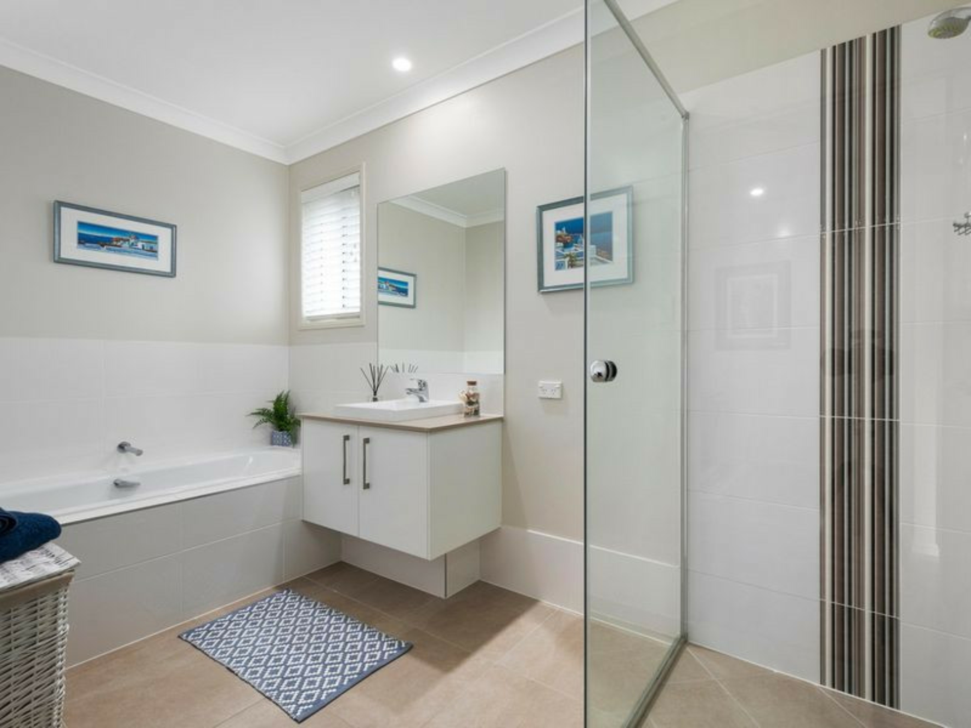 25 Brindabella Circuit, THORNLANDS