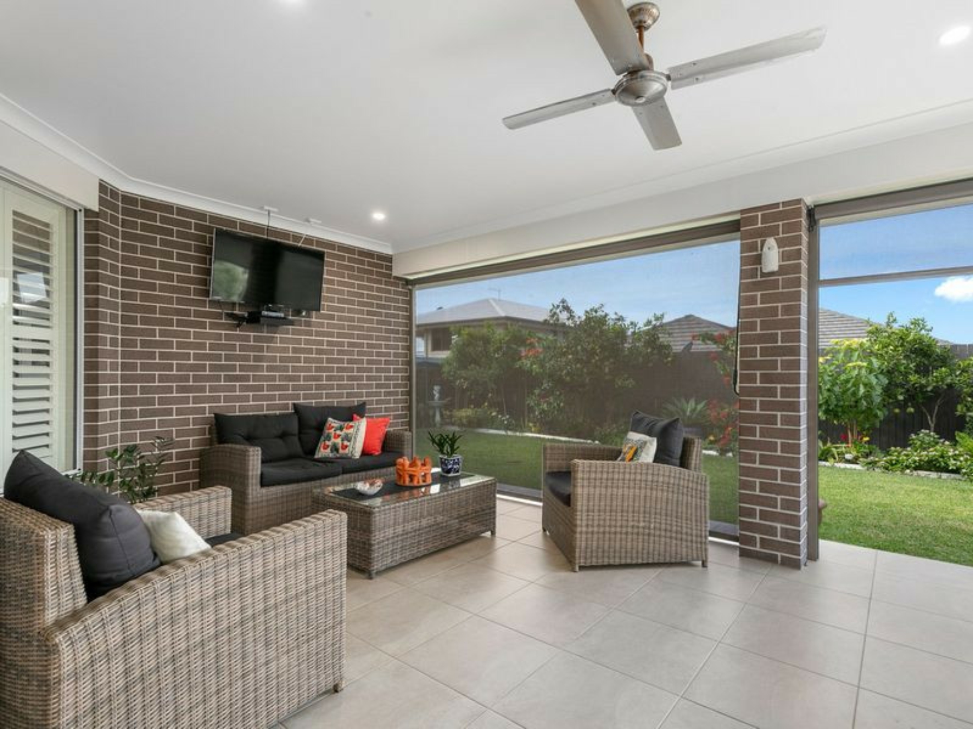 25 Brindabella Circuit, THORNLANDS