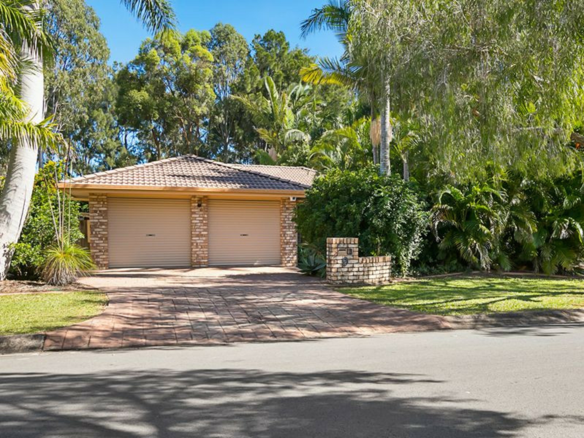 9 Bauhinia Street, BIRKDALE