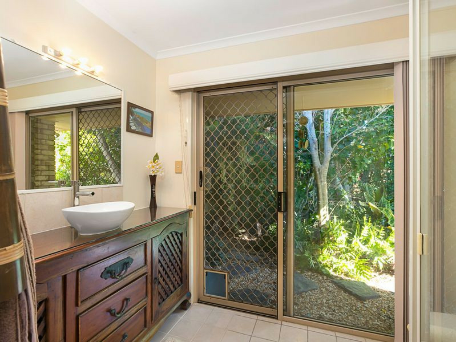 9 Bauhinia Street, BIRKDALE