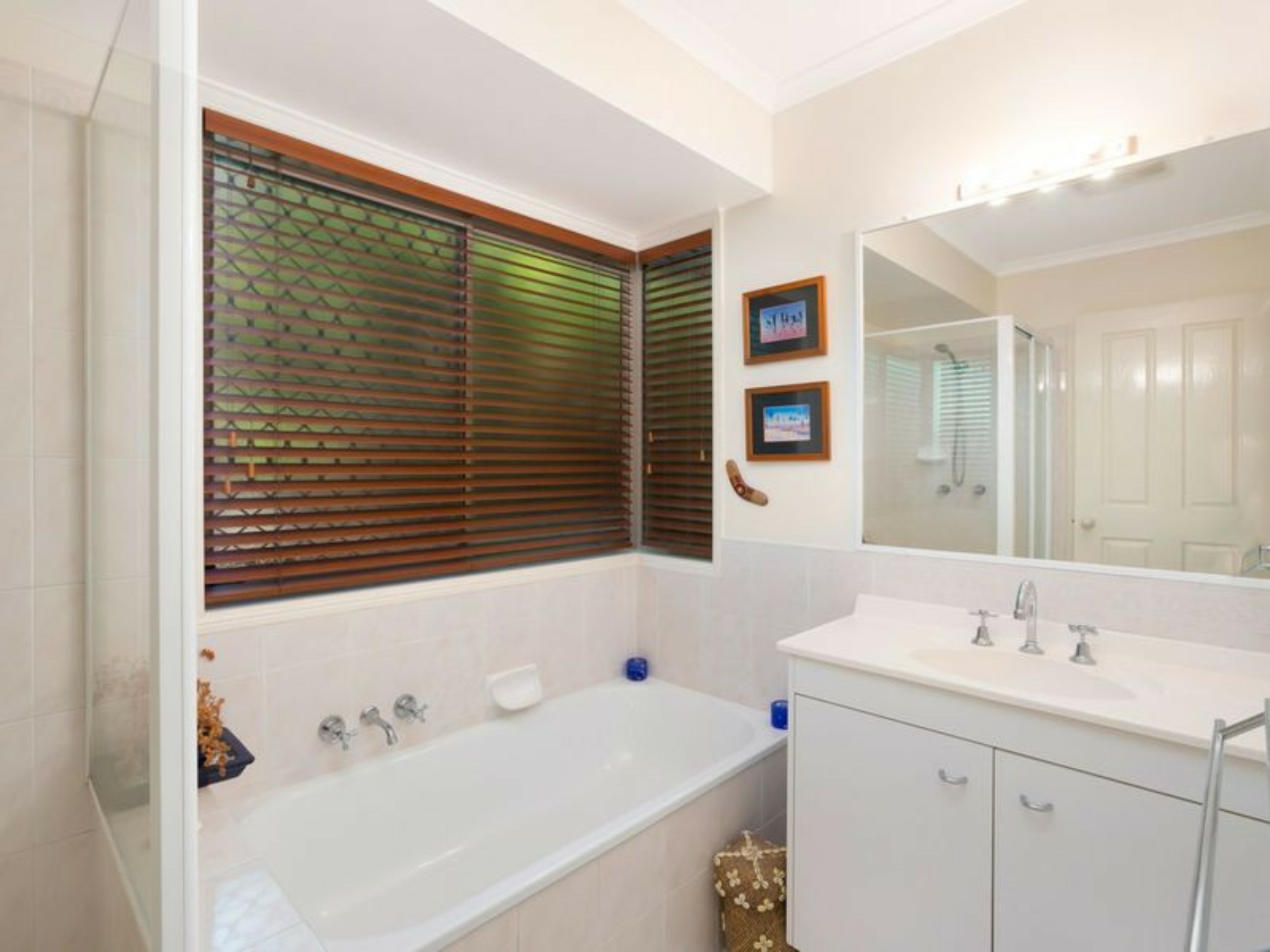 9 Bauhinia Street, BIRKDALE