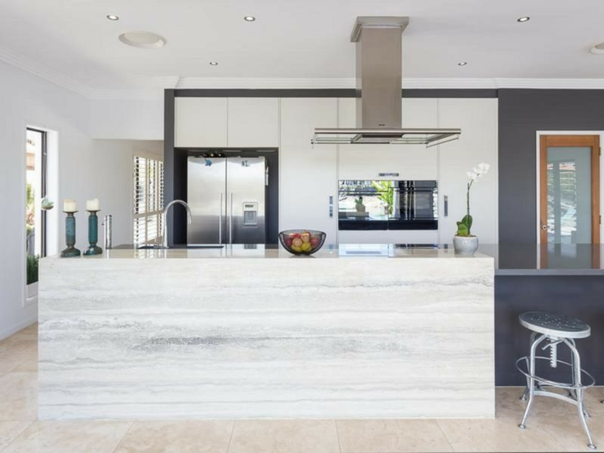 16 Marram Court, RABY BAY