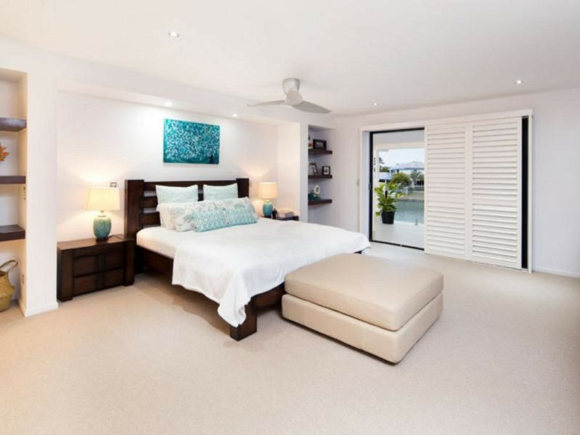 16 Marram Court, RABY BAY