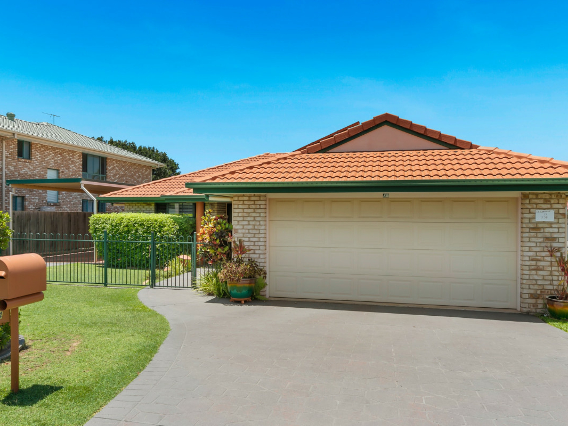 44 Clive Road, Birkdale