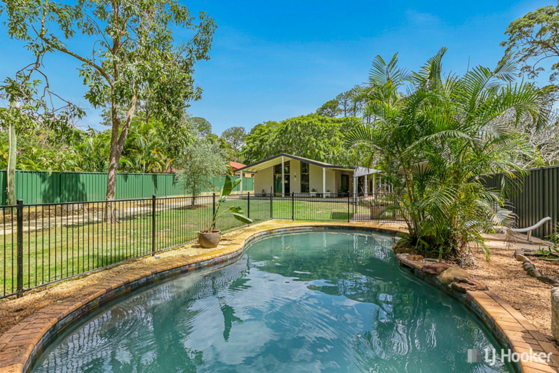 249 Redland Bay Road Capalaba QLD