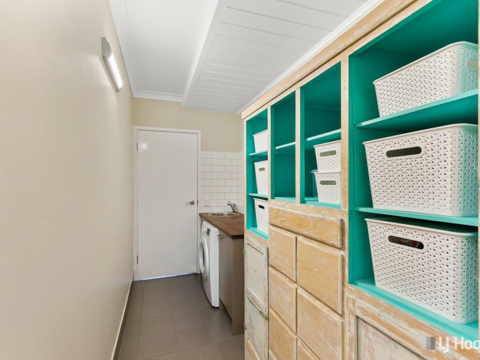 21 Barron Road, BIRKDALE