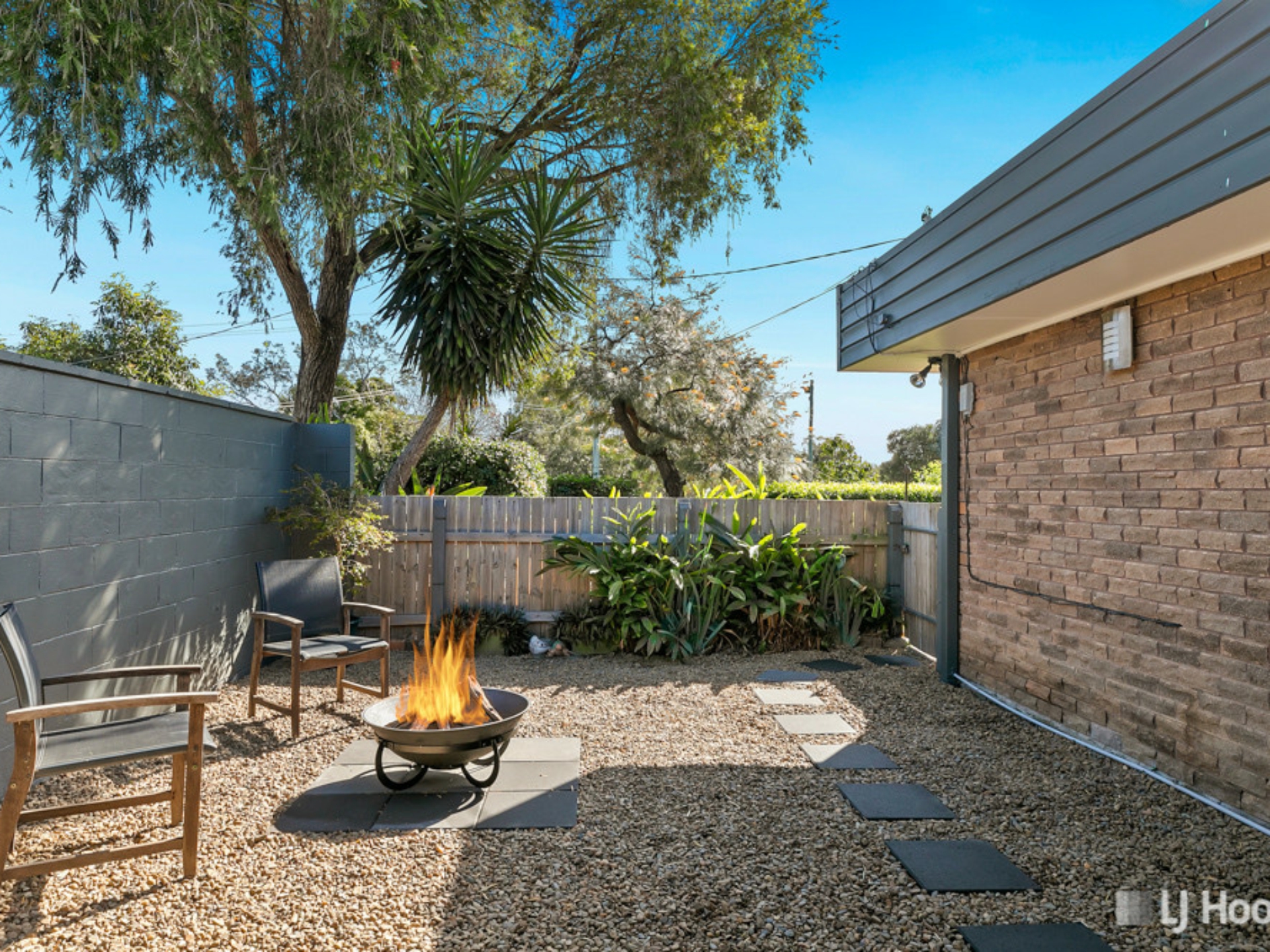 21 Barron Road, BIRKDALE