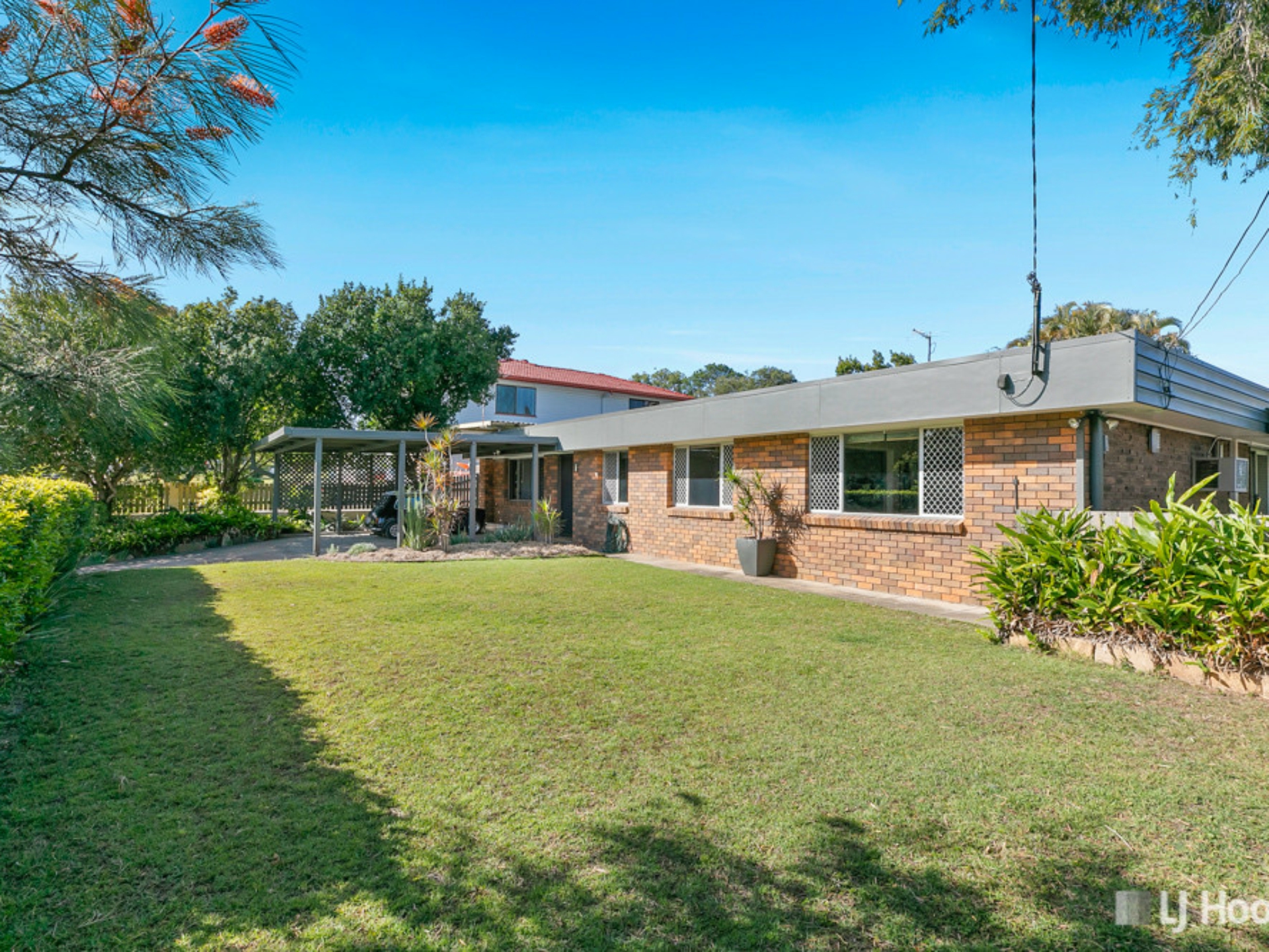 21 Barron Road, BIRKDALE