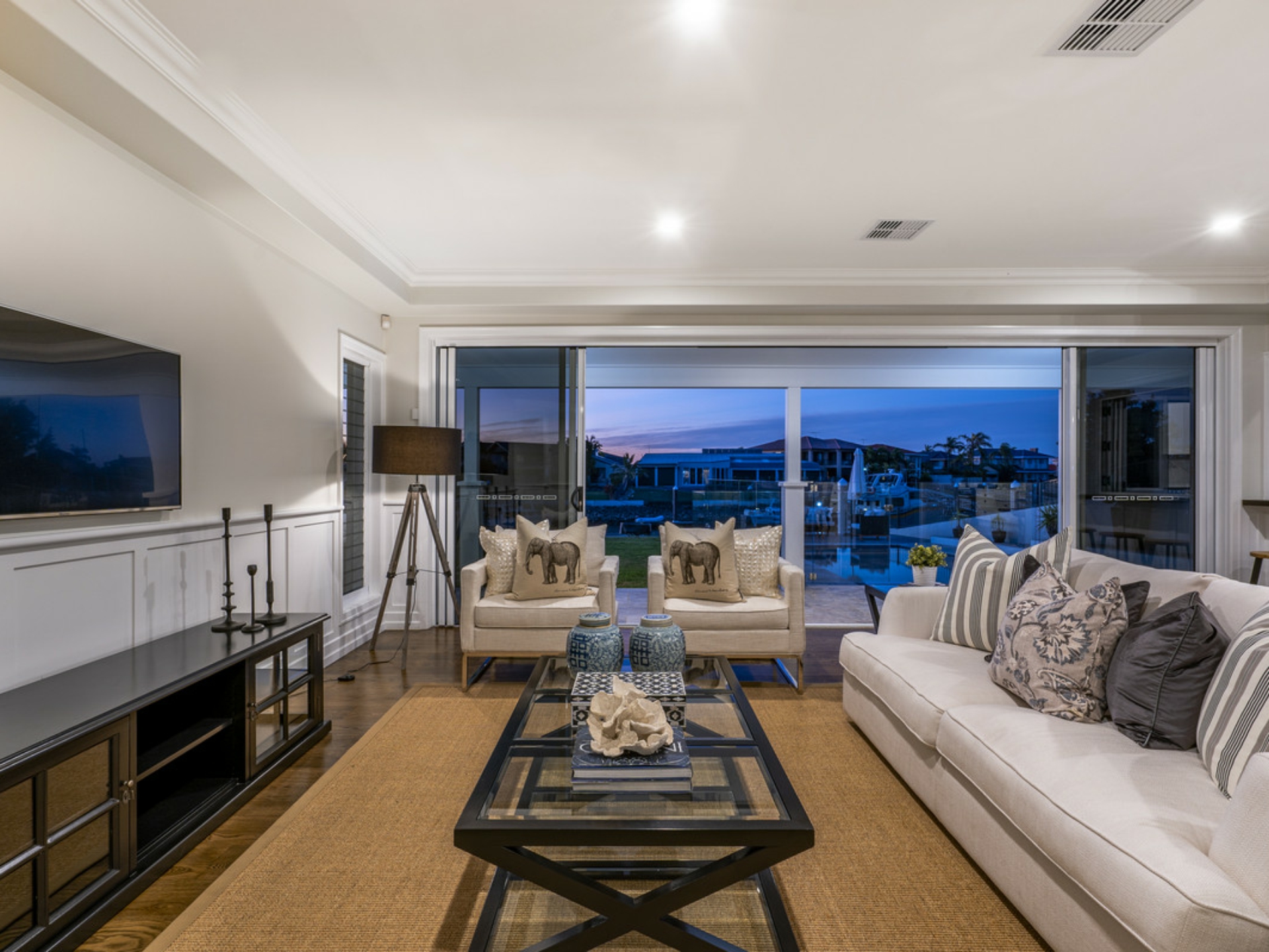 14 Kinsail Court, RABY BAY