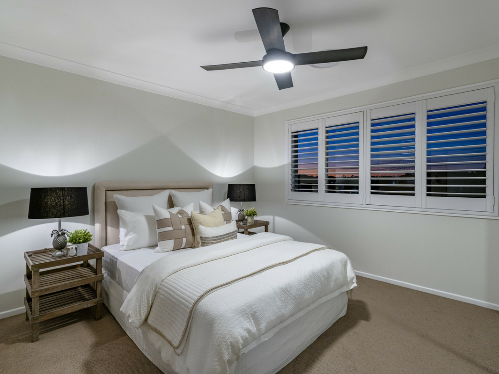 14 Kinsail Court, RABY BAY