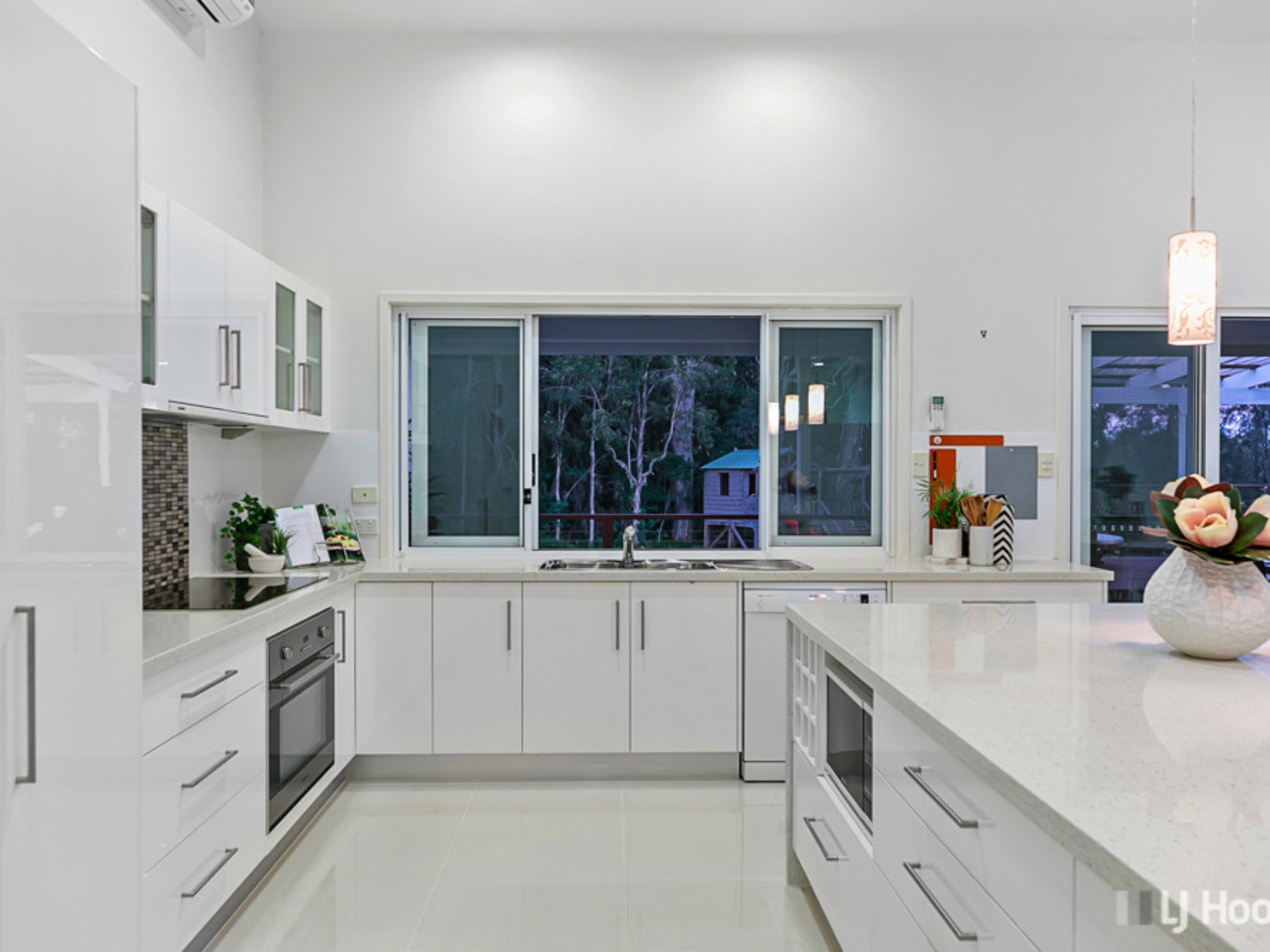 2-14 Muriel Street, REDLAND BAY