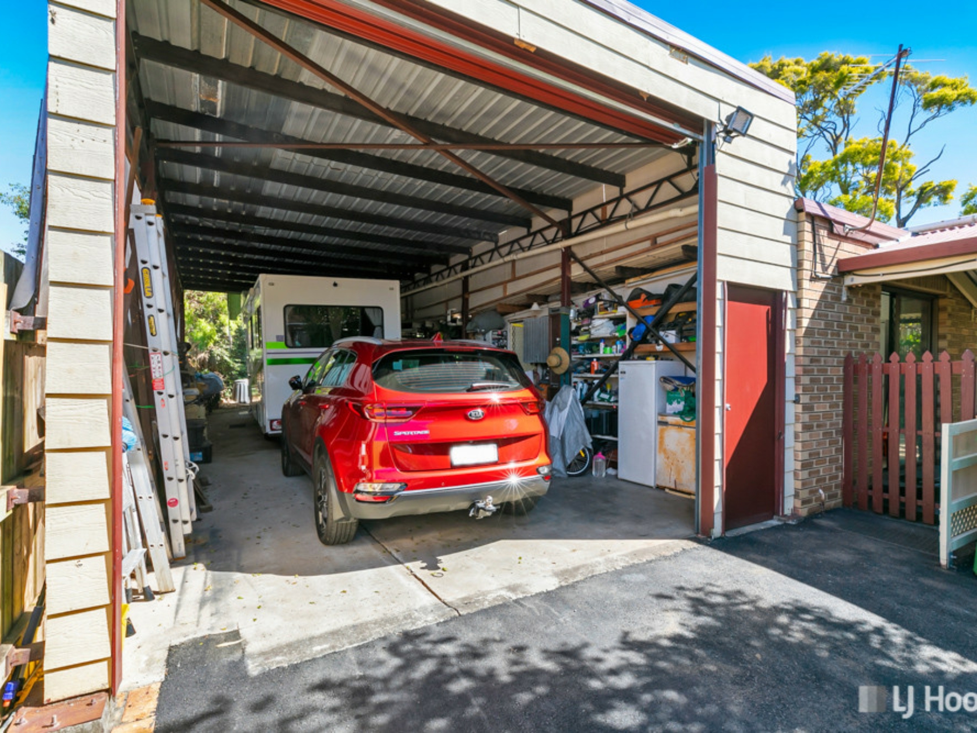 10 Victor Street, BIRKDALE
