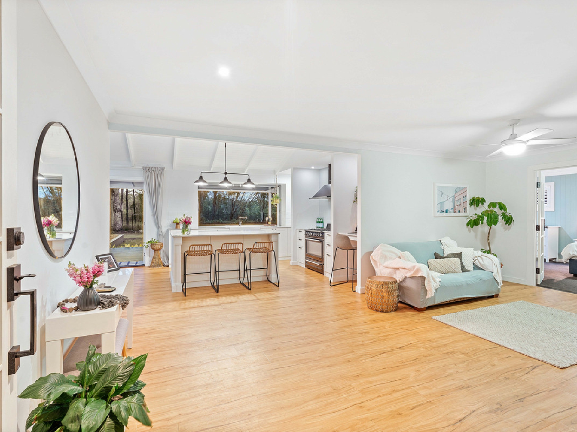 2 Whitehall Avenue, BIRKDALE