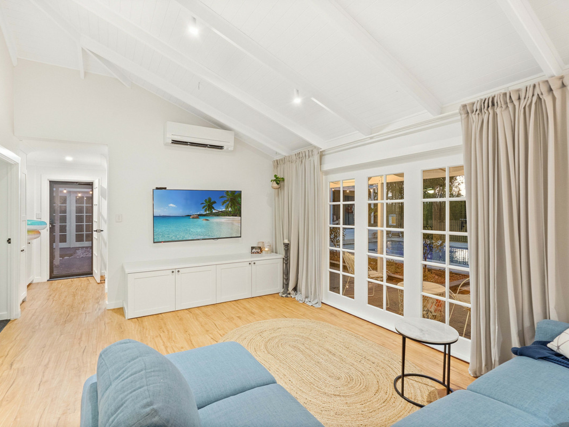 2 Whitehall Avenue, BIRKDALE