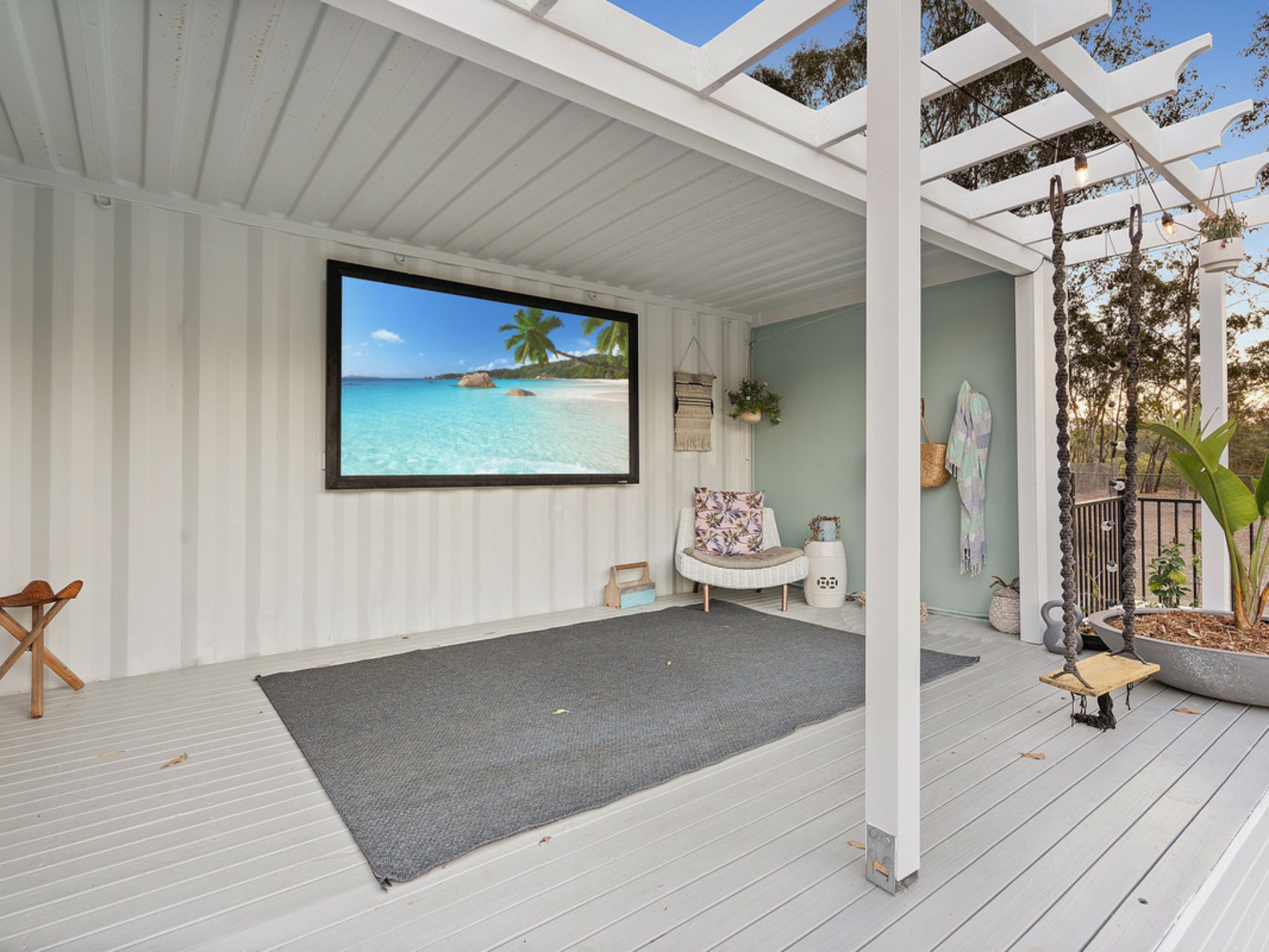 2 Whitehall Avenue, BIRKDALE