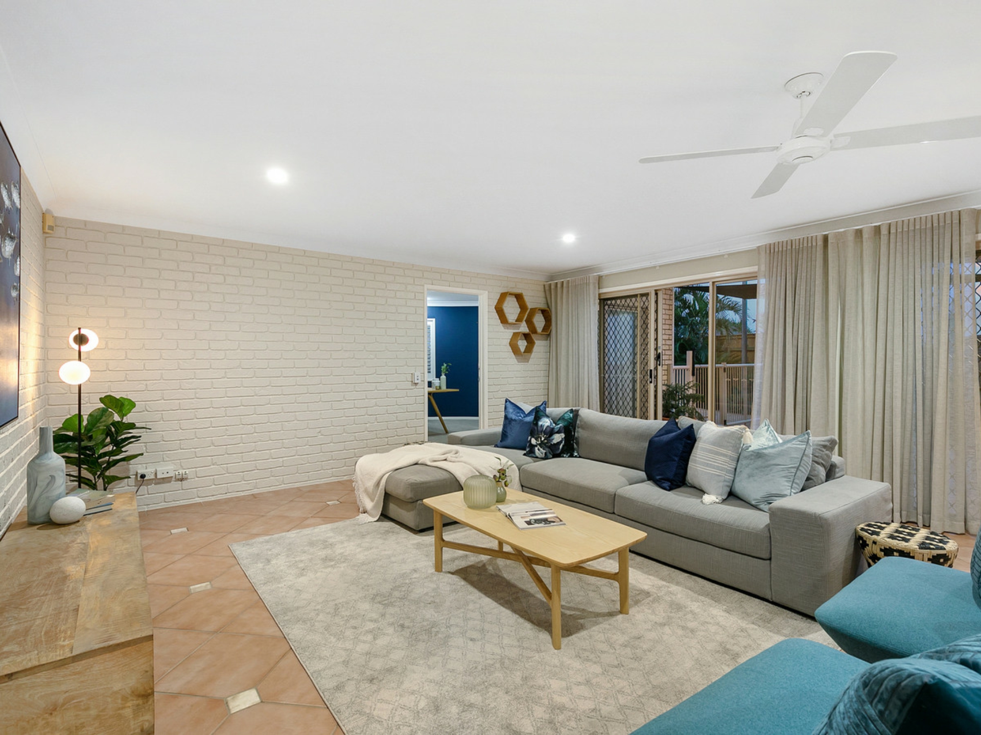 6 Norfolk Court, VICTORIA POINT