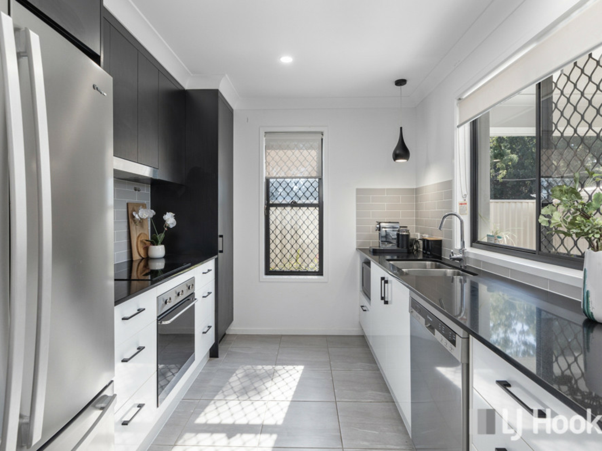 3/1 Sherrin Court, CLEVELAND