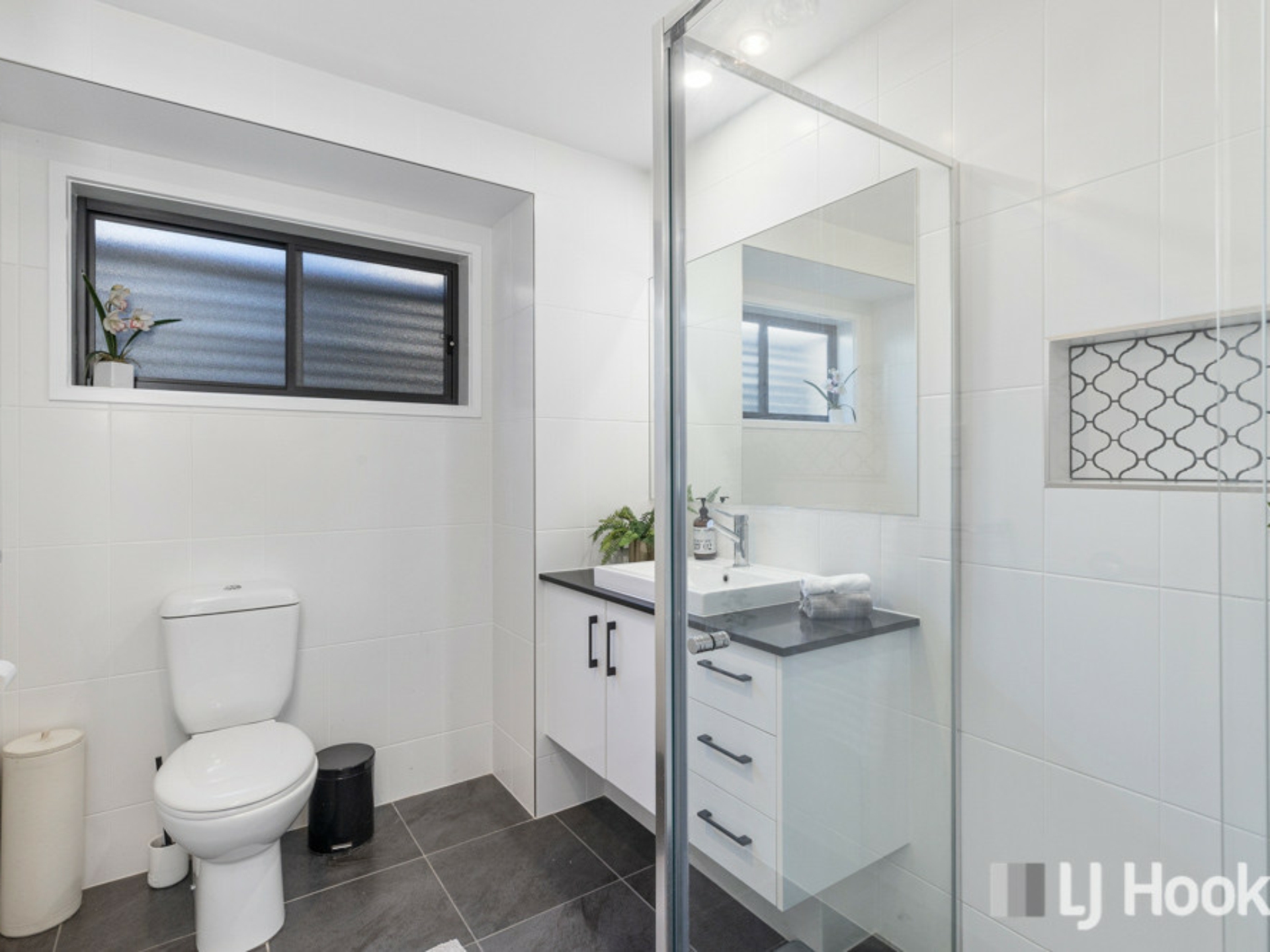 3/1 Sherrin Court, CLEVELAND