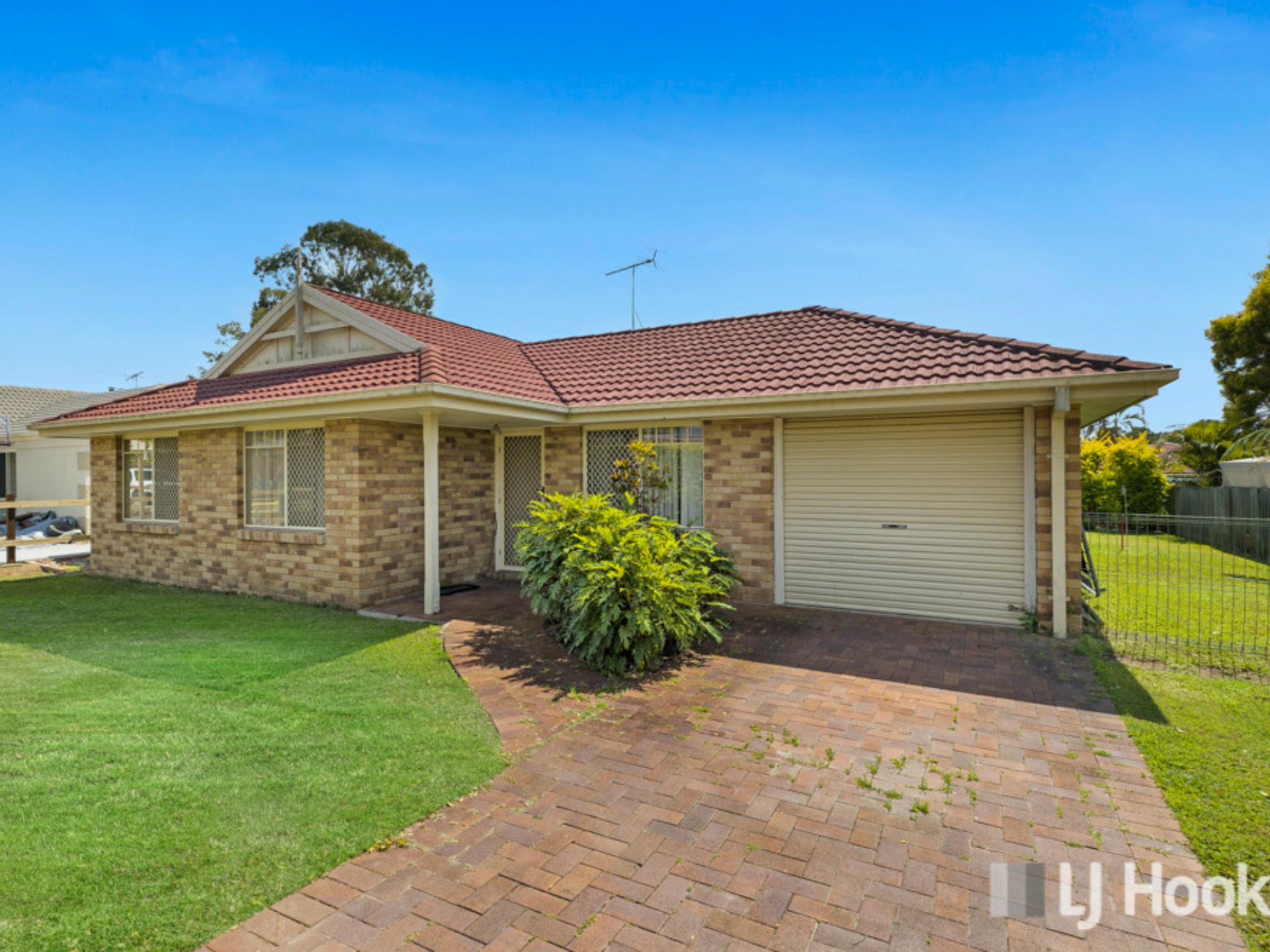 11 Caledonian Crescent, Alexandra Hills