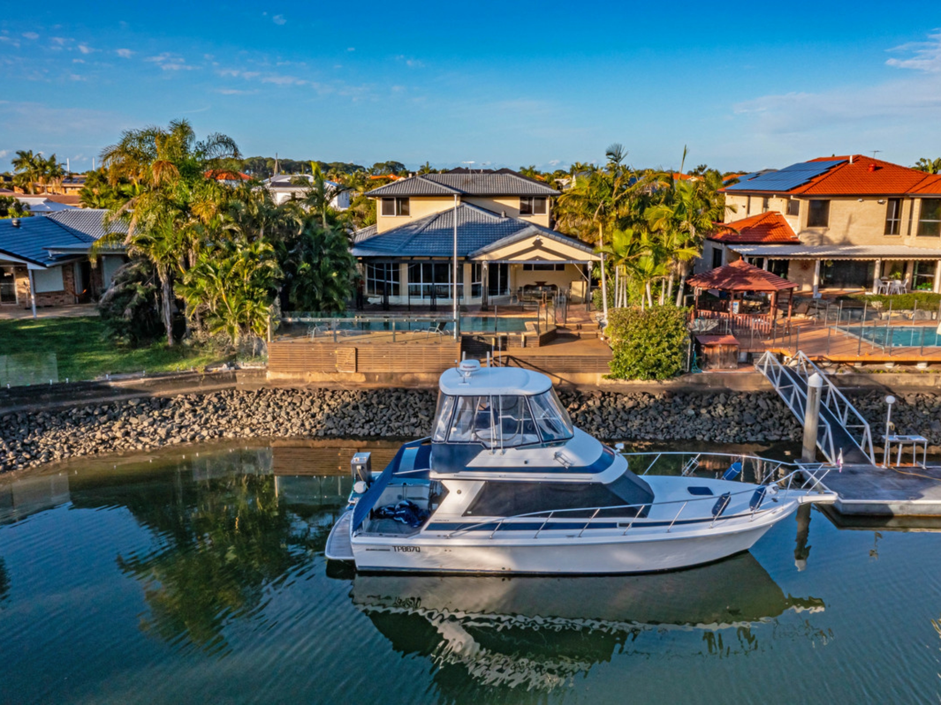 2 Pennant Court, BIRKDALE