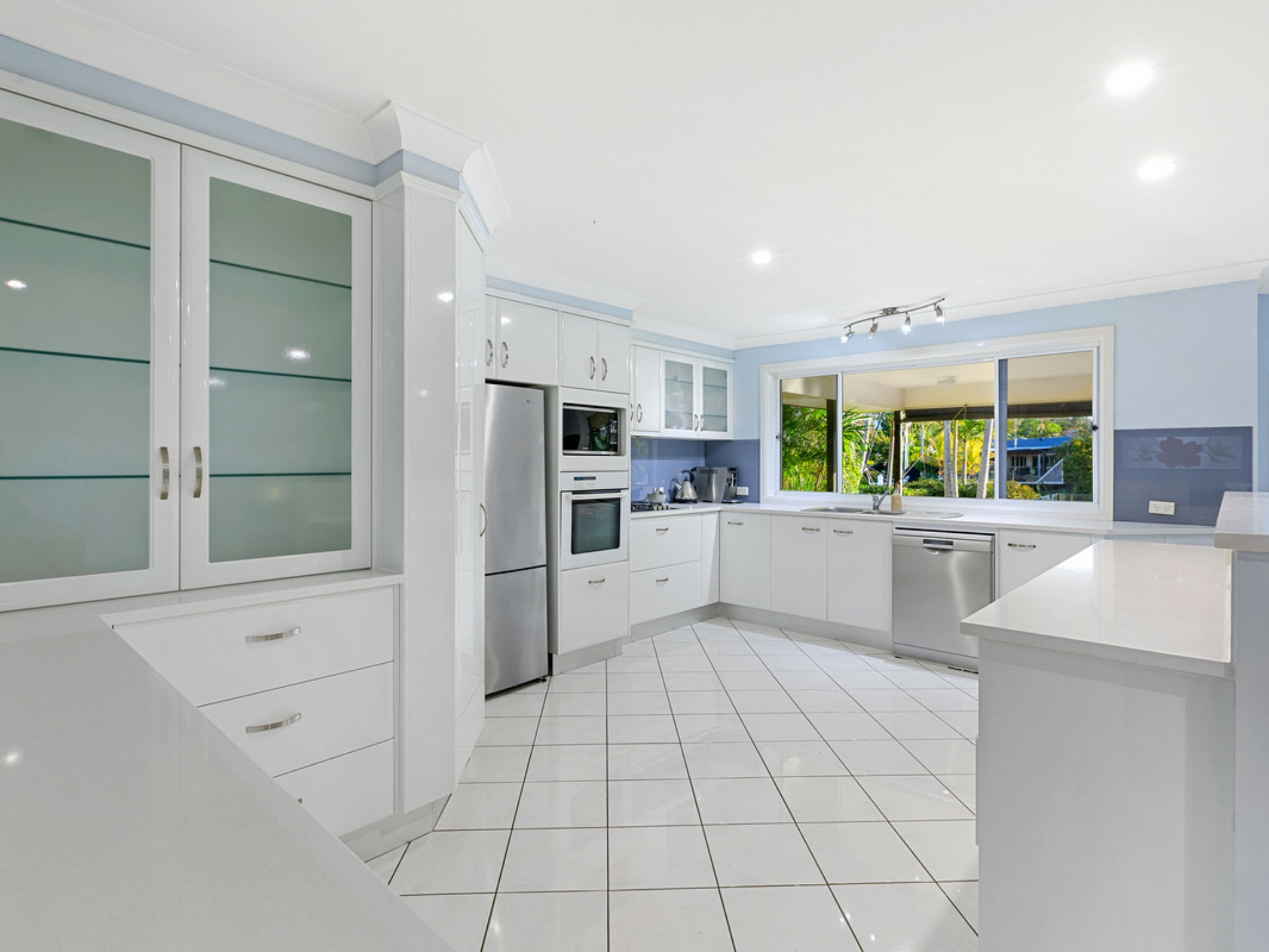 2 Pennant Court, BIRKDALE