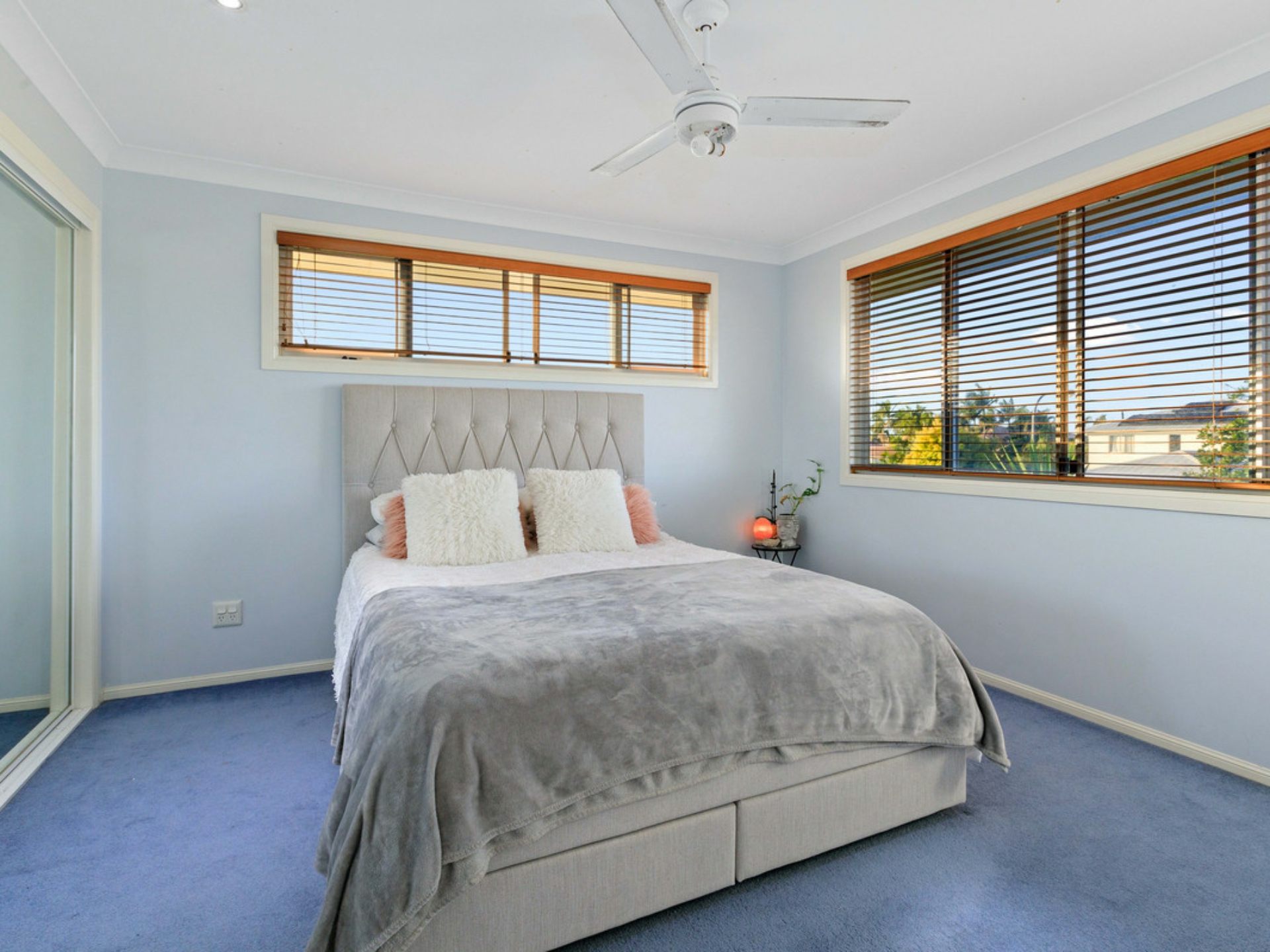 2 Pennant Court, BIRKDALE