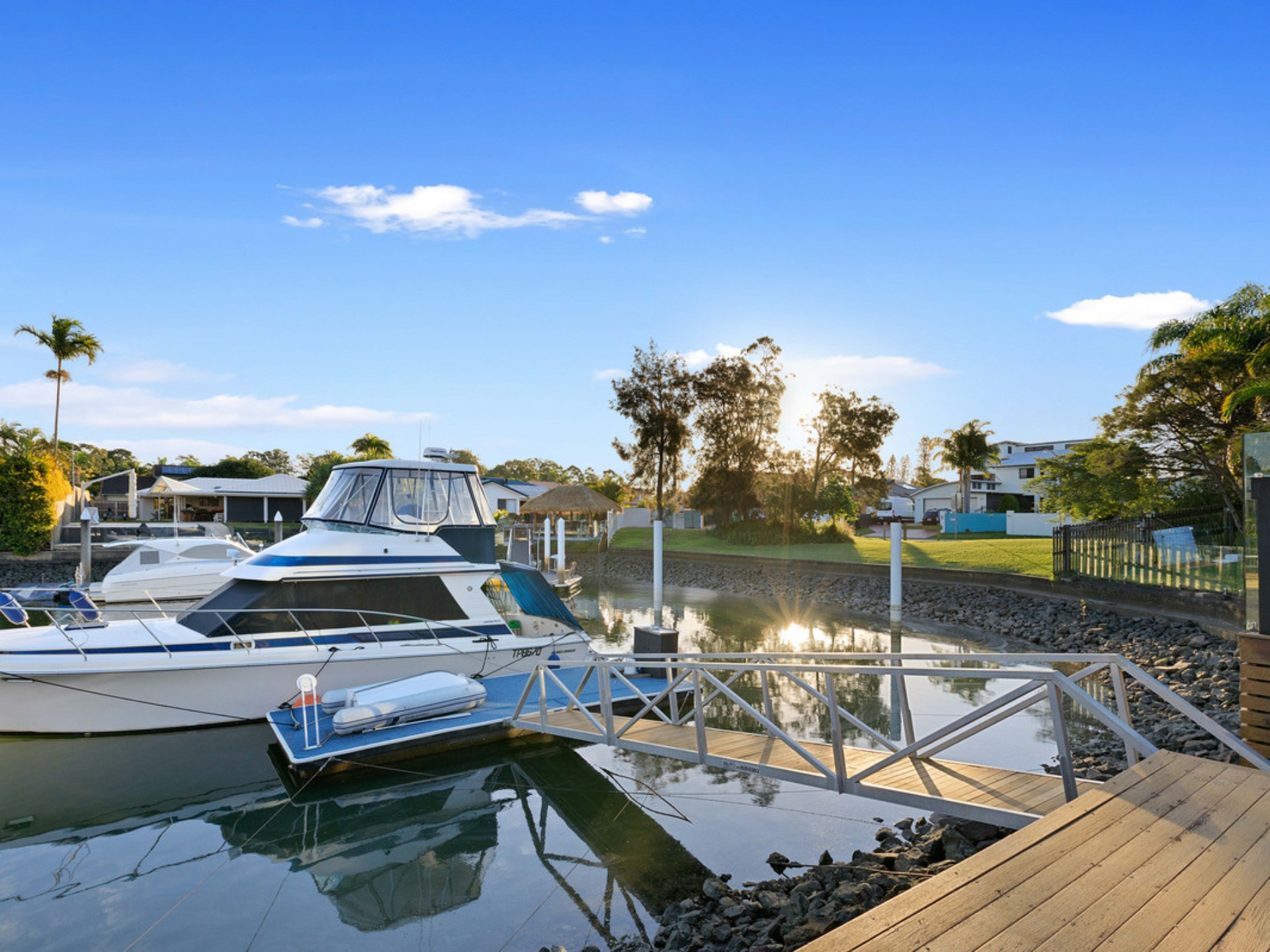 2 Pennant Court, BIRKDALE