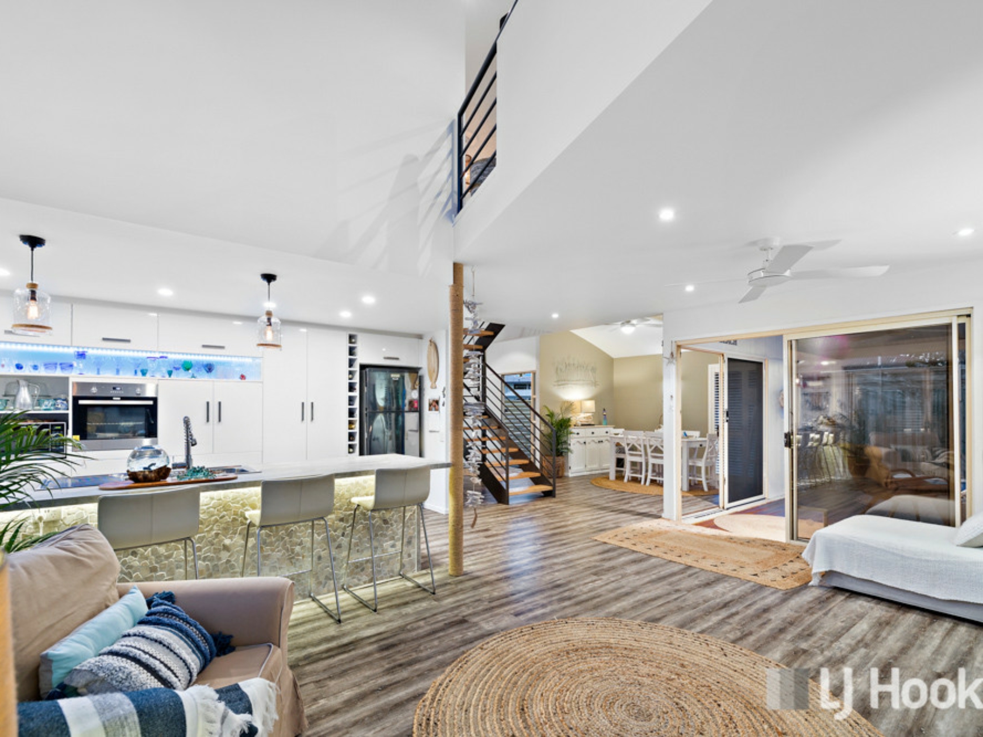 16 Saul Street, THORNESIDE