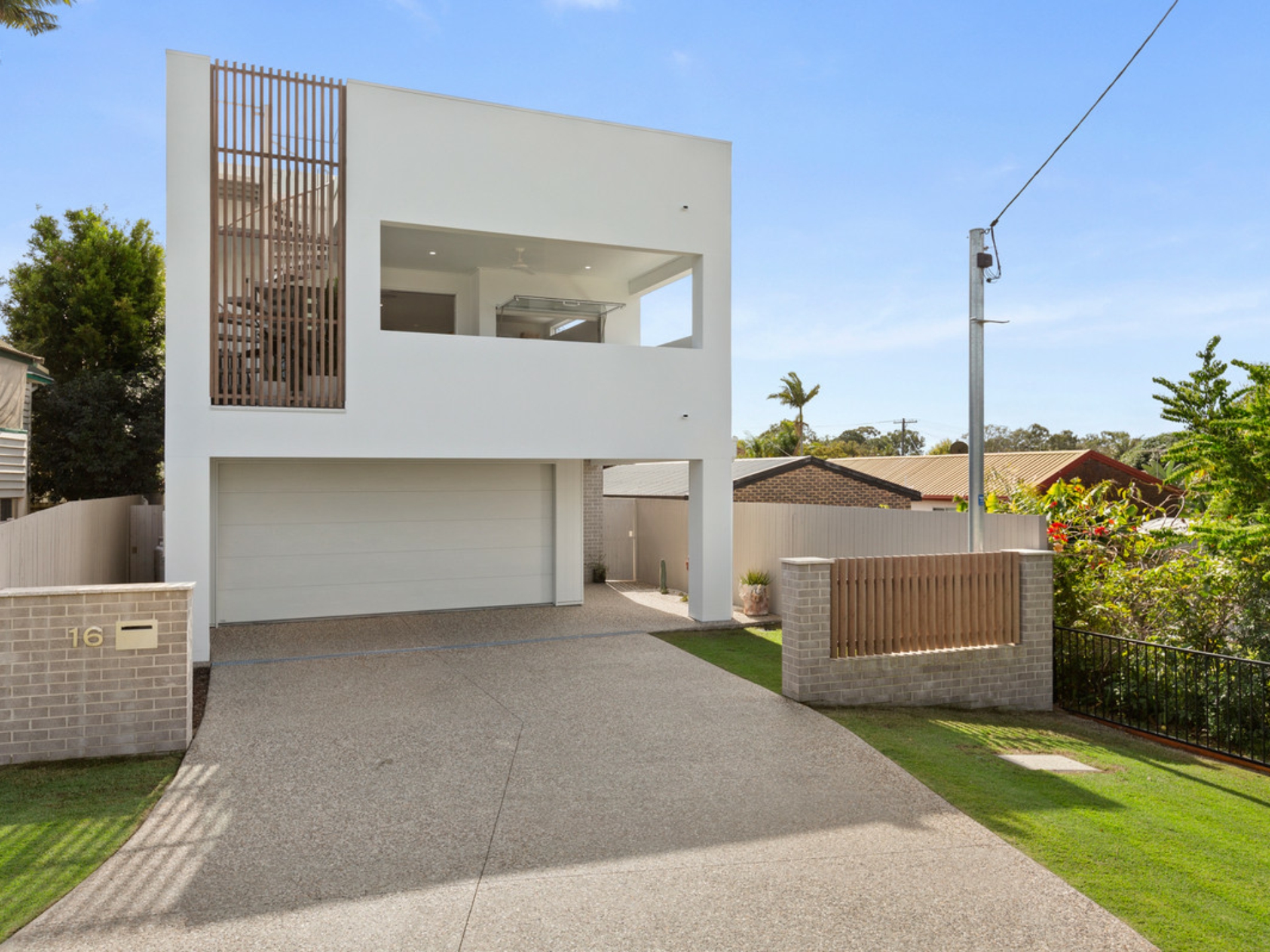 16 Oakland Avenue, REDLAND BAY