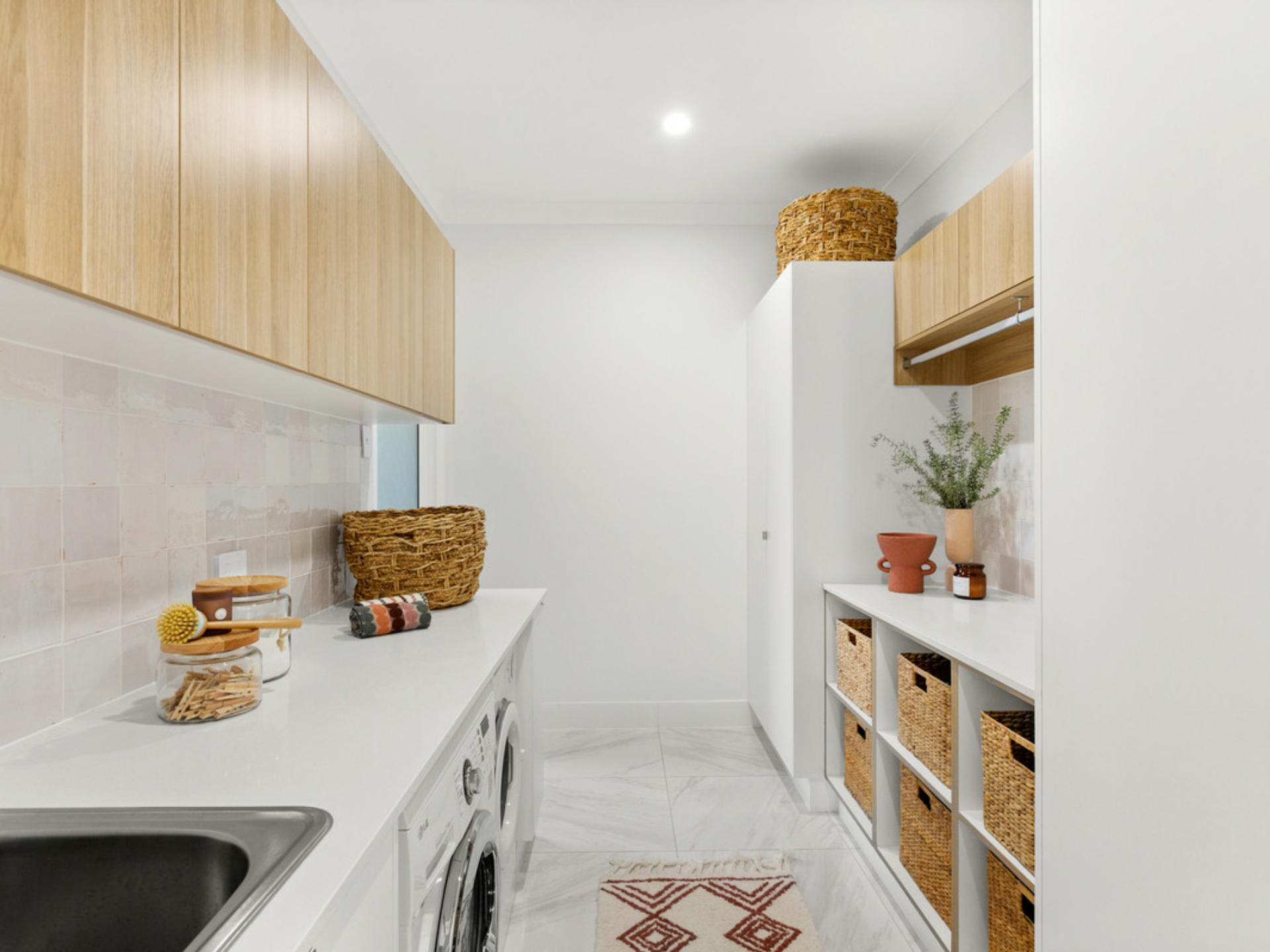 16 Oakland Avenue, REDLAND BAY