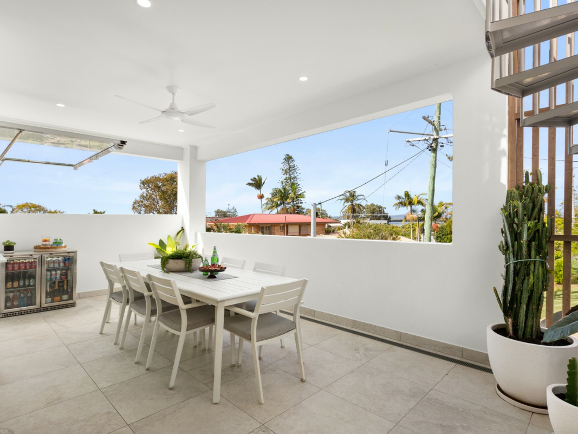 16 Oakland Avenue, REDLAND BAY