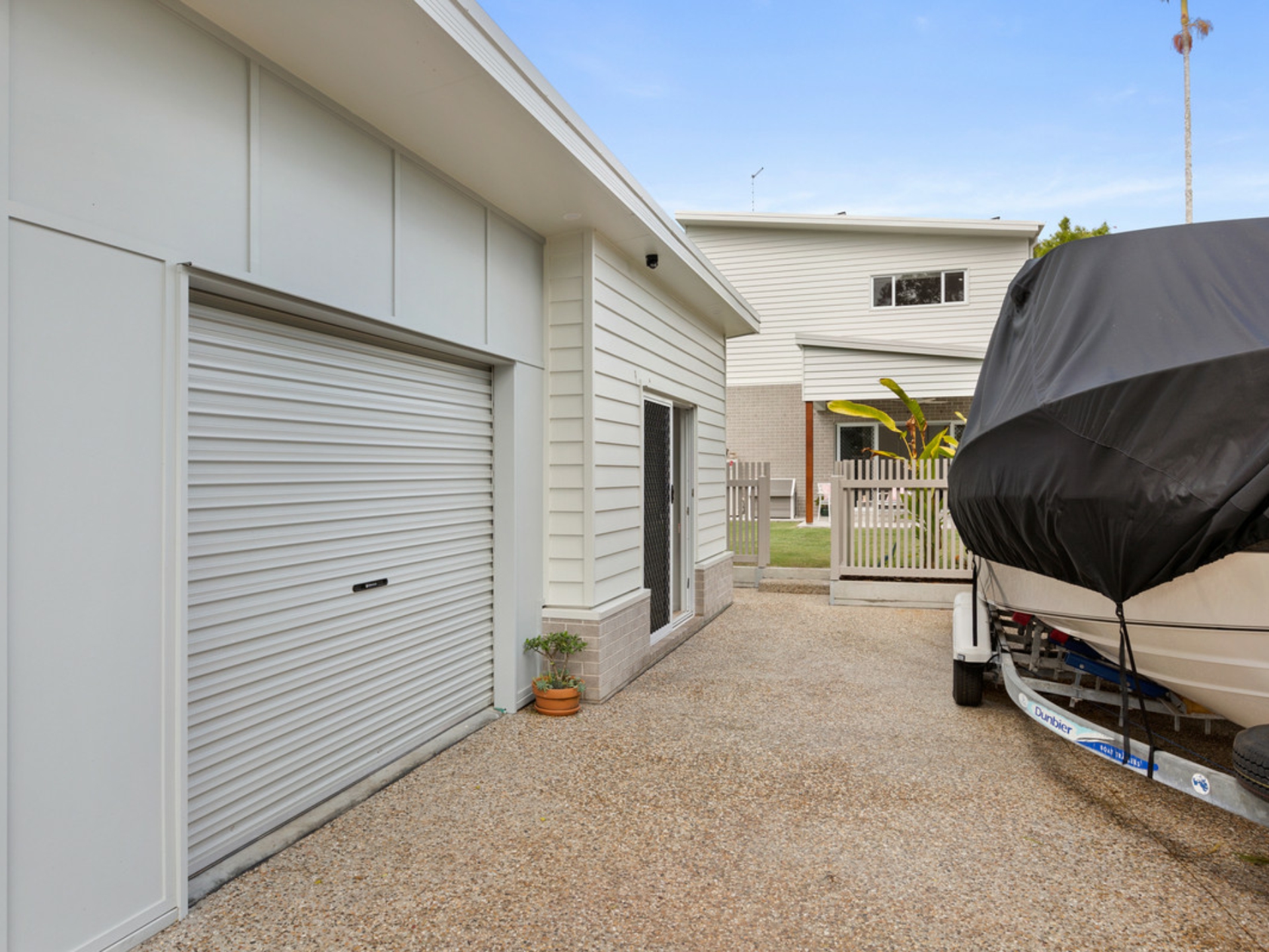 16 Oakland Avenue, REDLAND BAY